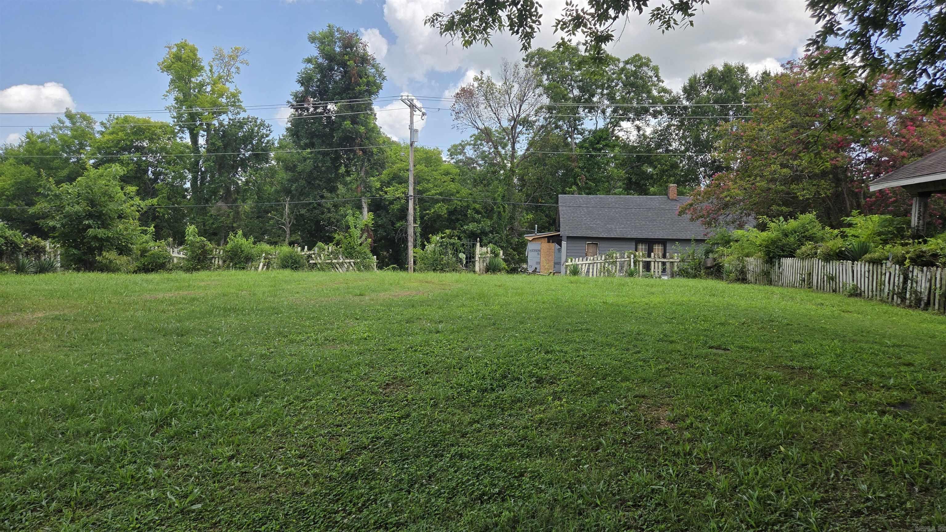 1424 Booker Street Property Photo 11