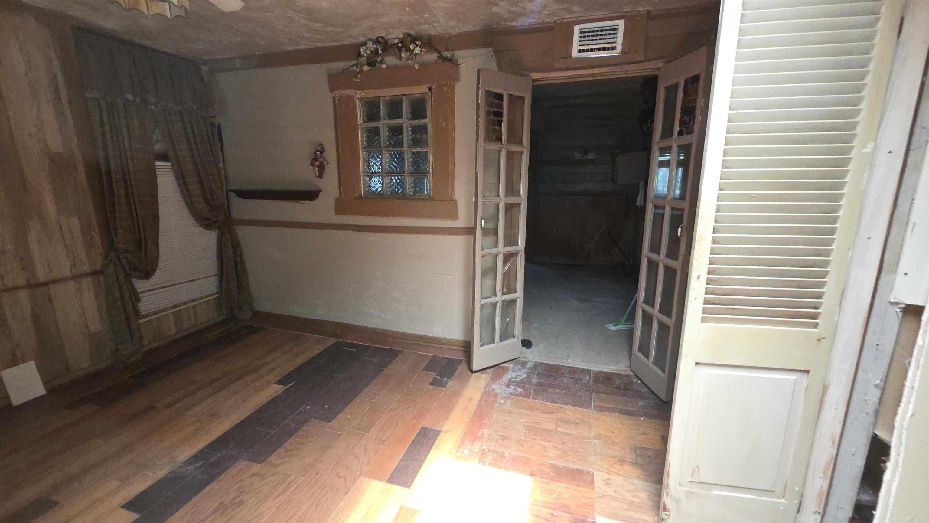 1424 Booker Street Property Photo 16