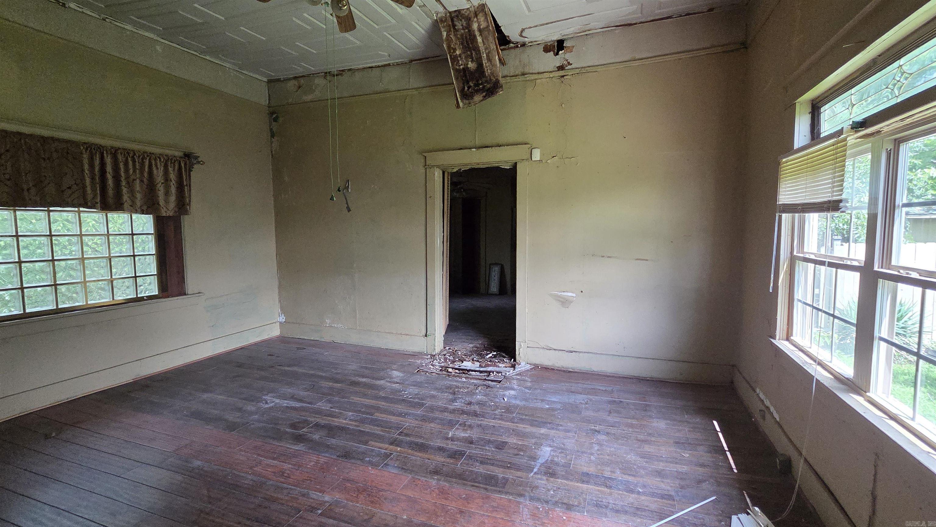 1421 Maple Street Property Photo 4
