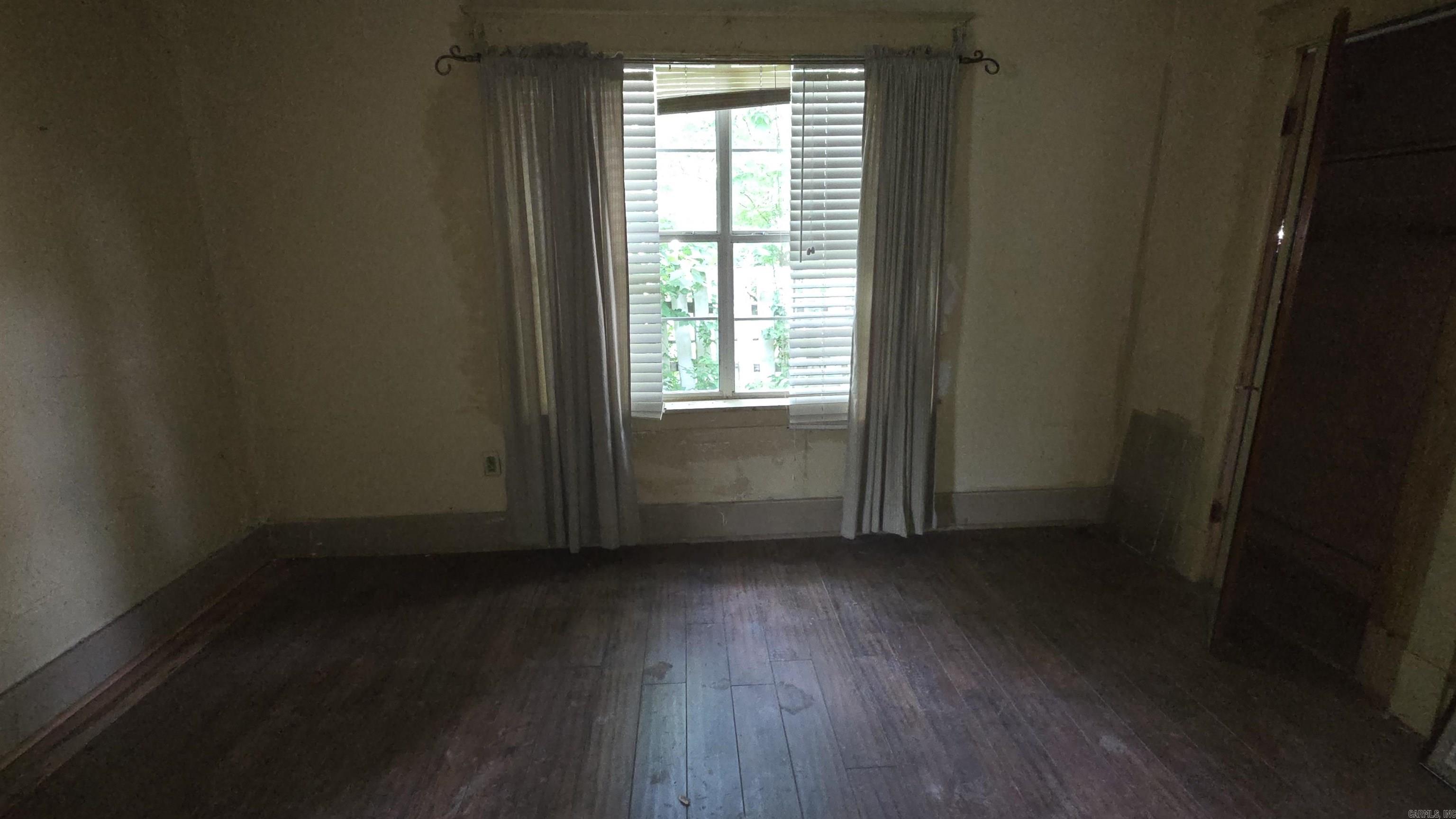 1421 Maple Street Property Photo 9