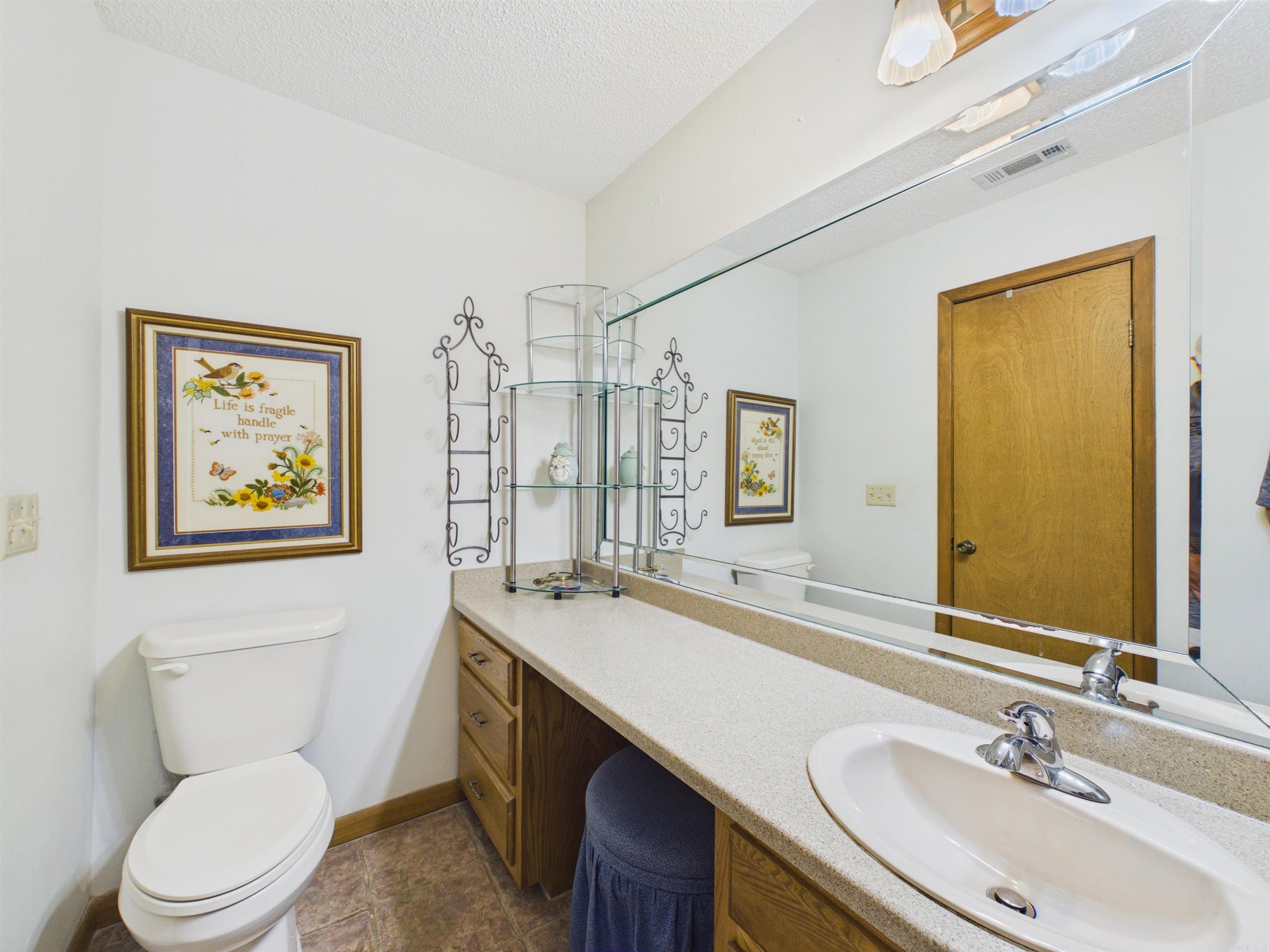 731 E Center Property Photo 25
