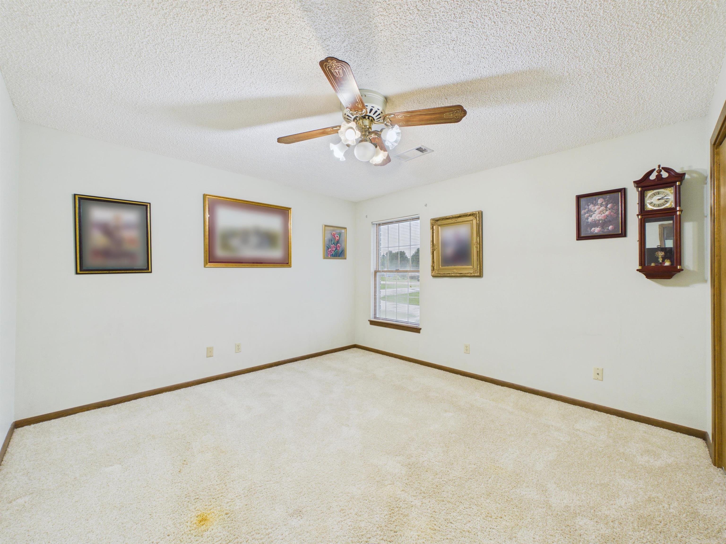 731 E Center Property Photo 31