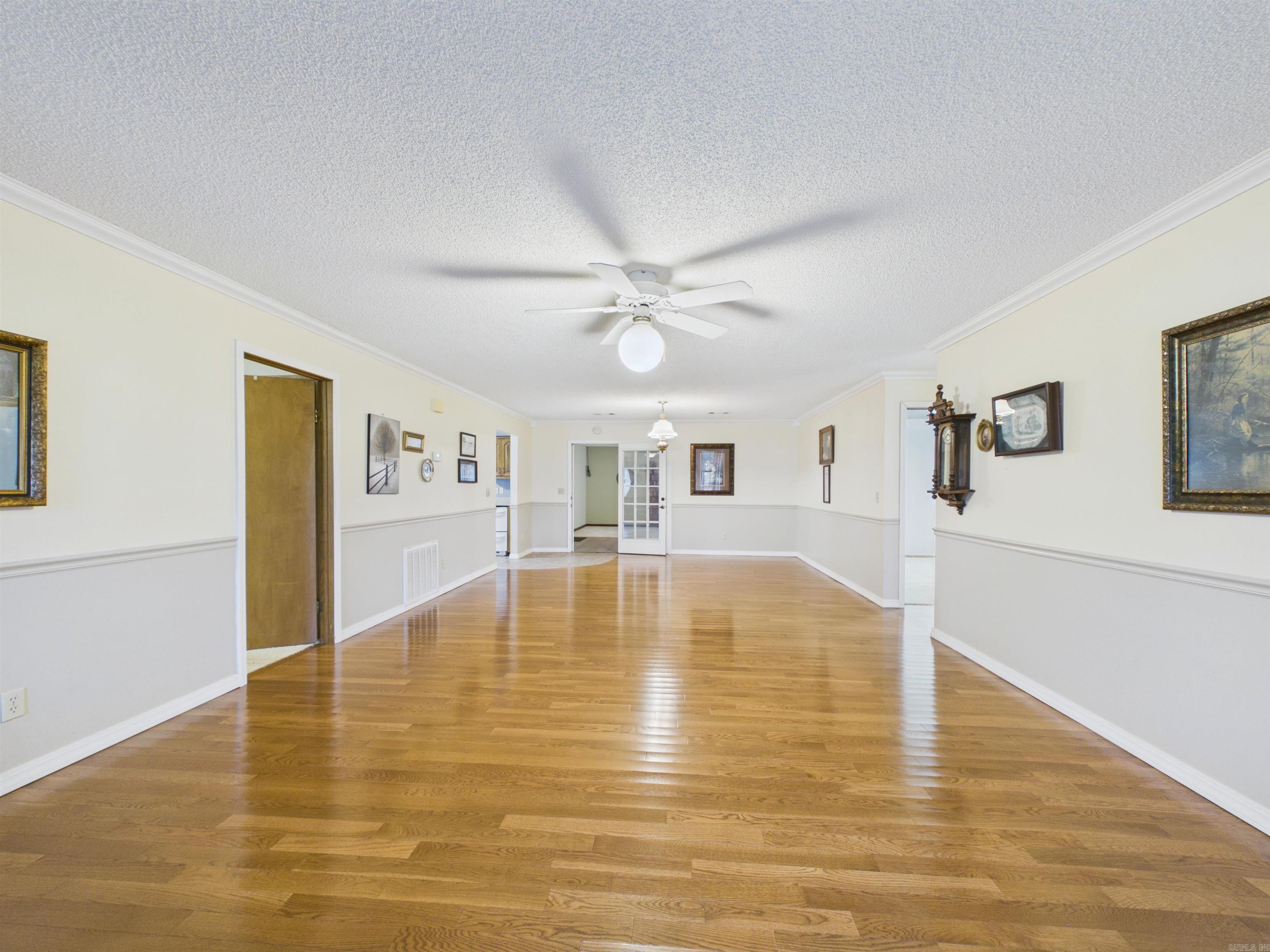 731 E Center Property Photo 33