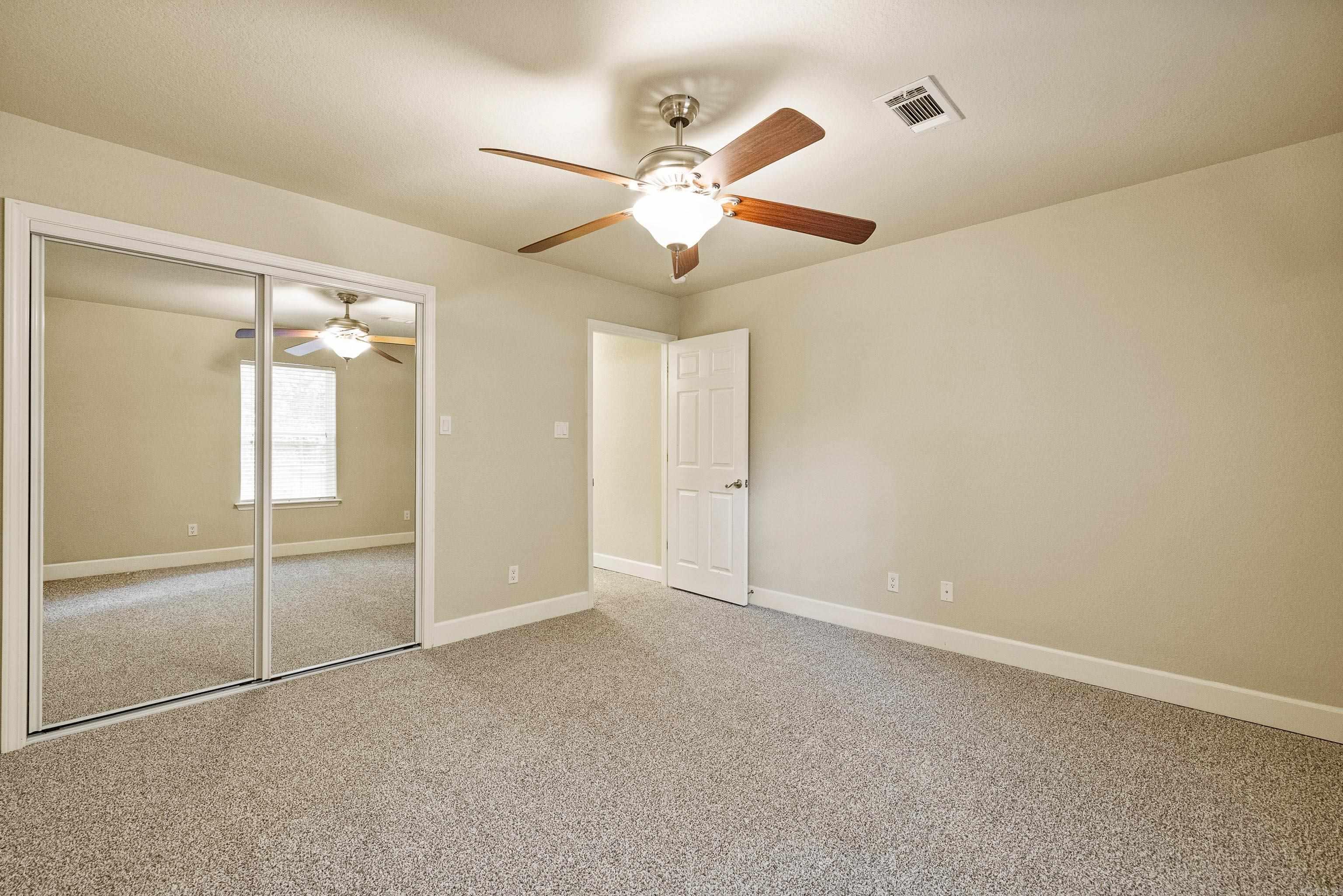 124 Southpark Place Property Photo 30