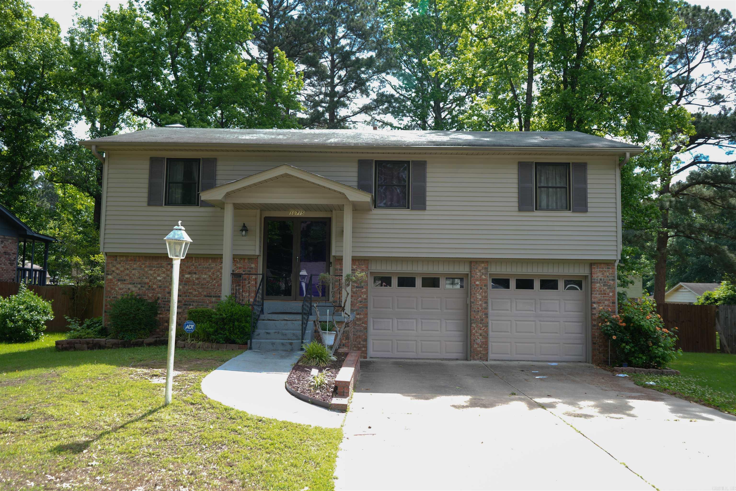 10715 Excalibur Drive Property Photo 2