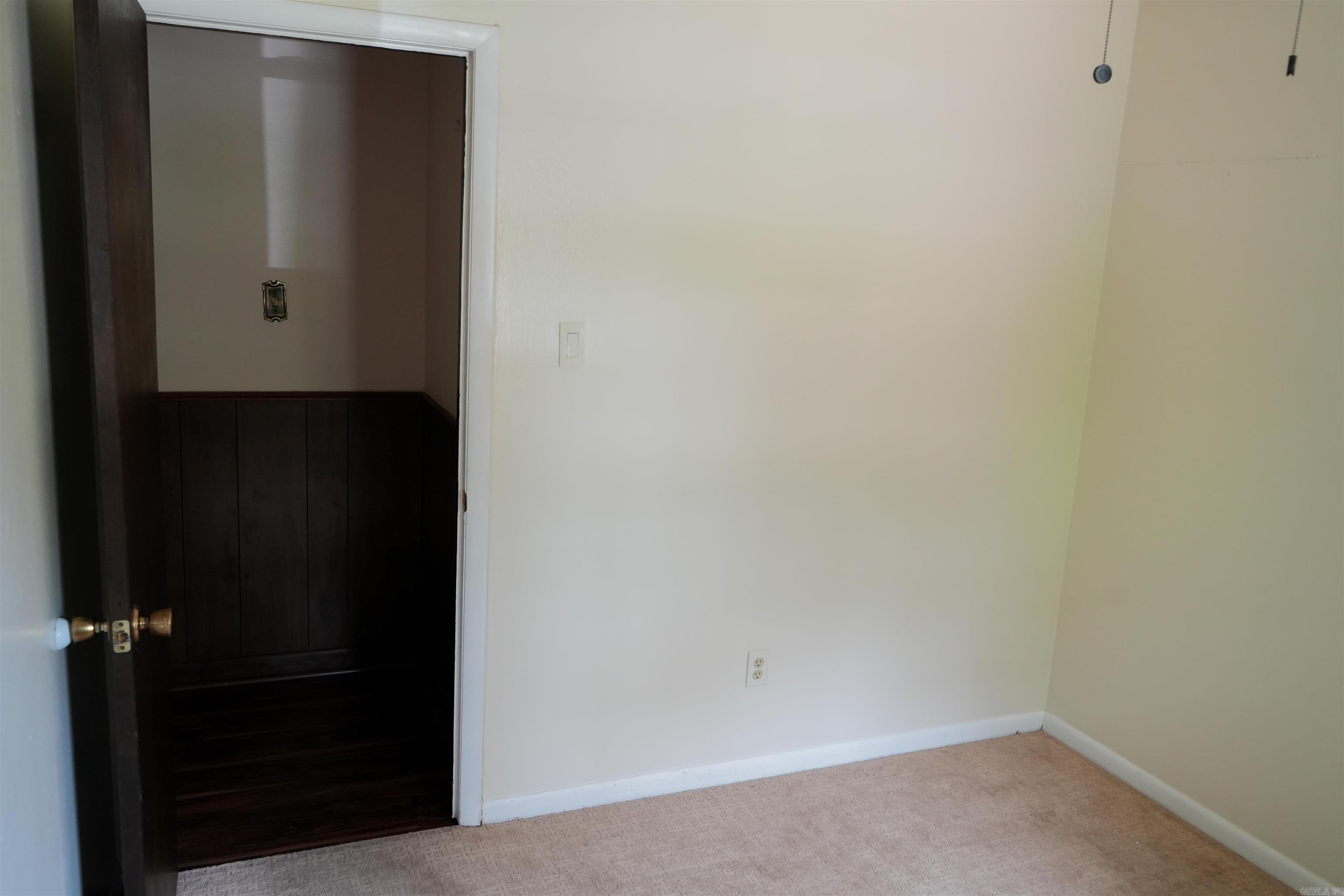 10715 Excalibur Drive Property Photo 23