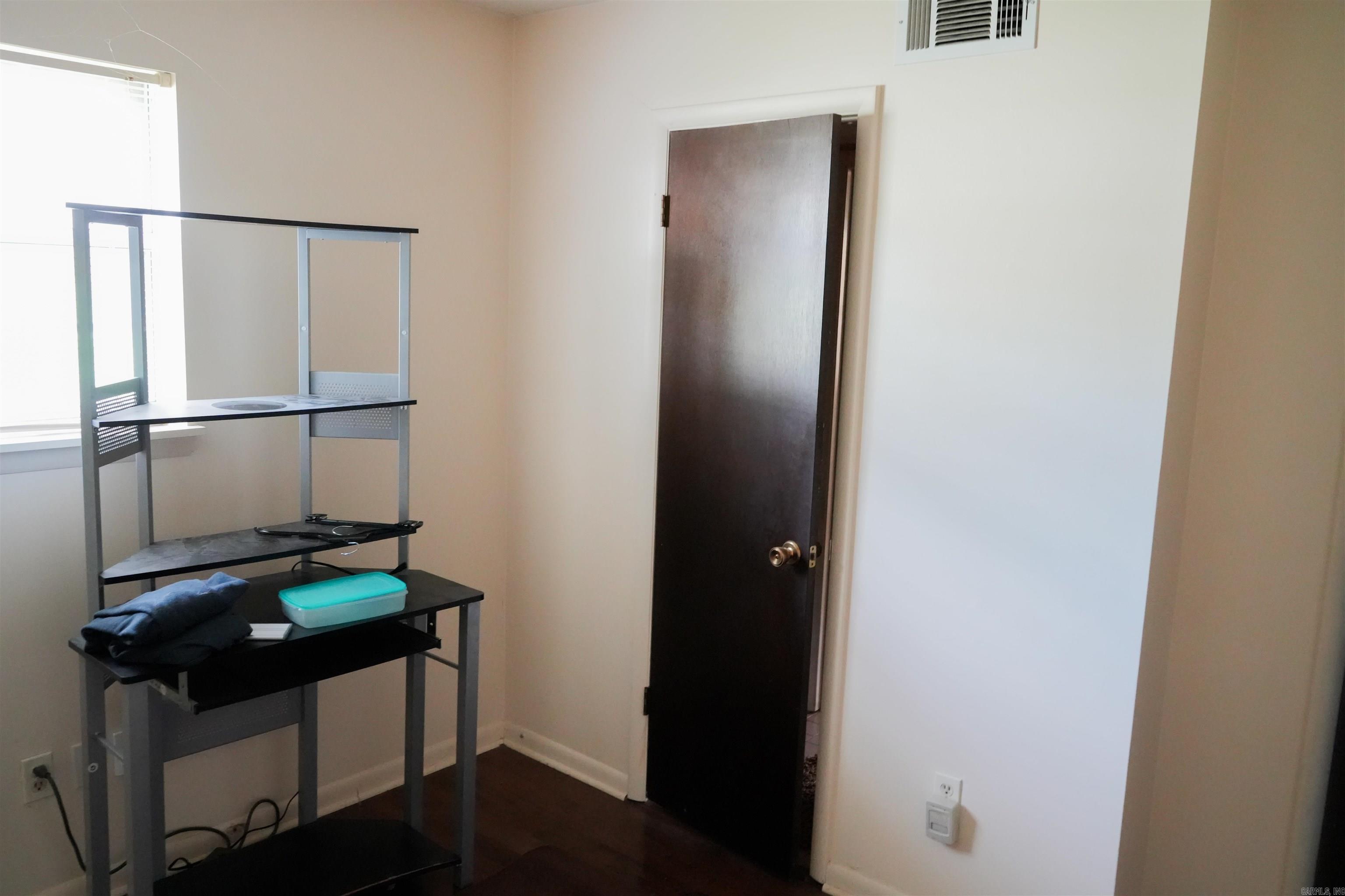 10715 Excalibur Drive Property Photo 27