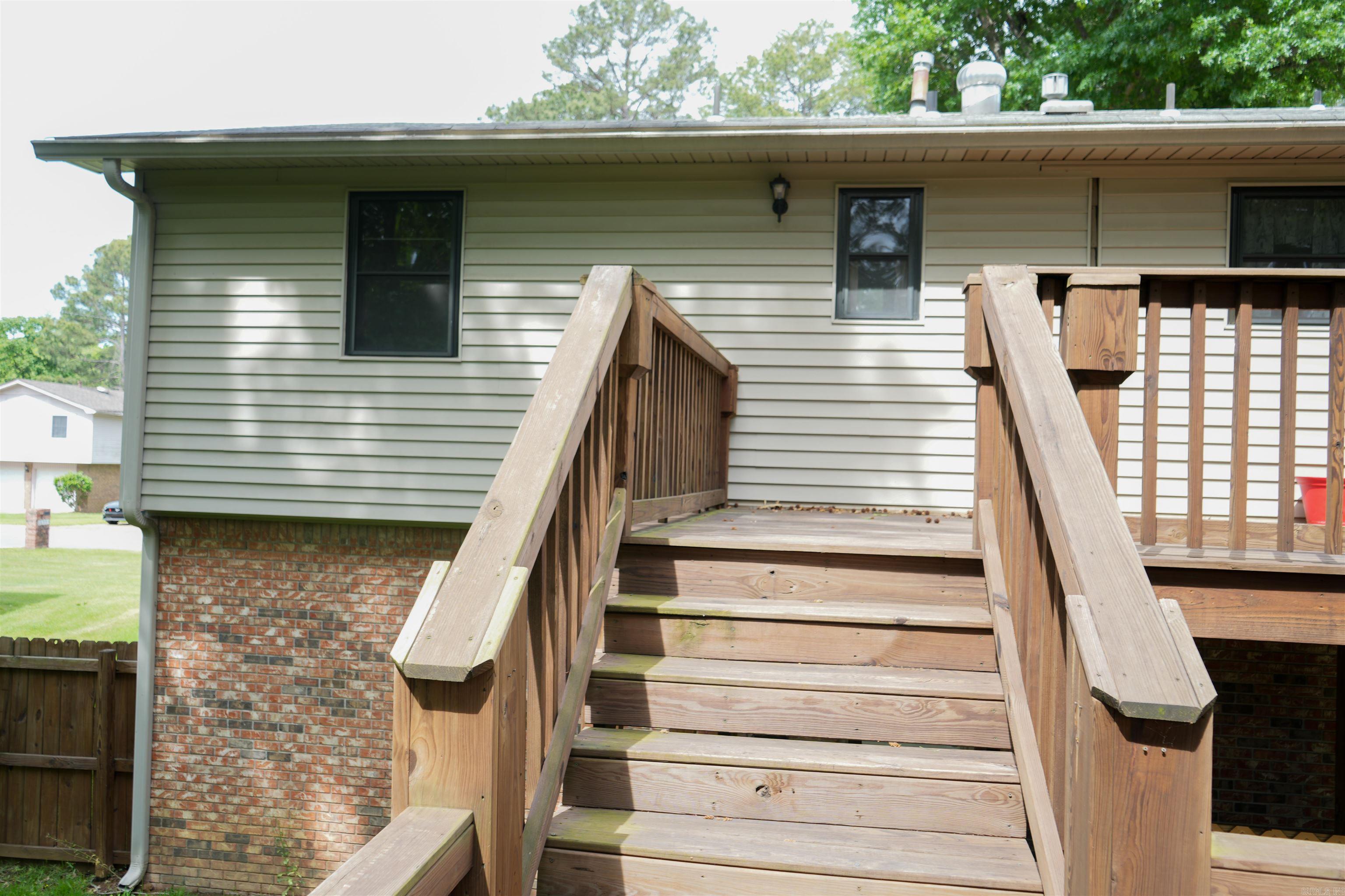 10715 Excalibur Drive Property Photo 31