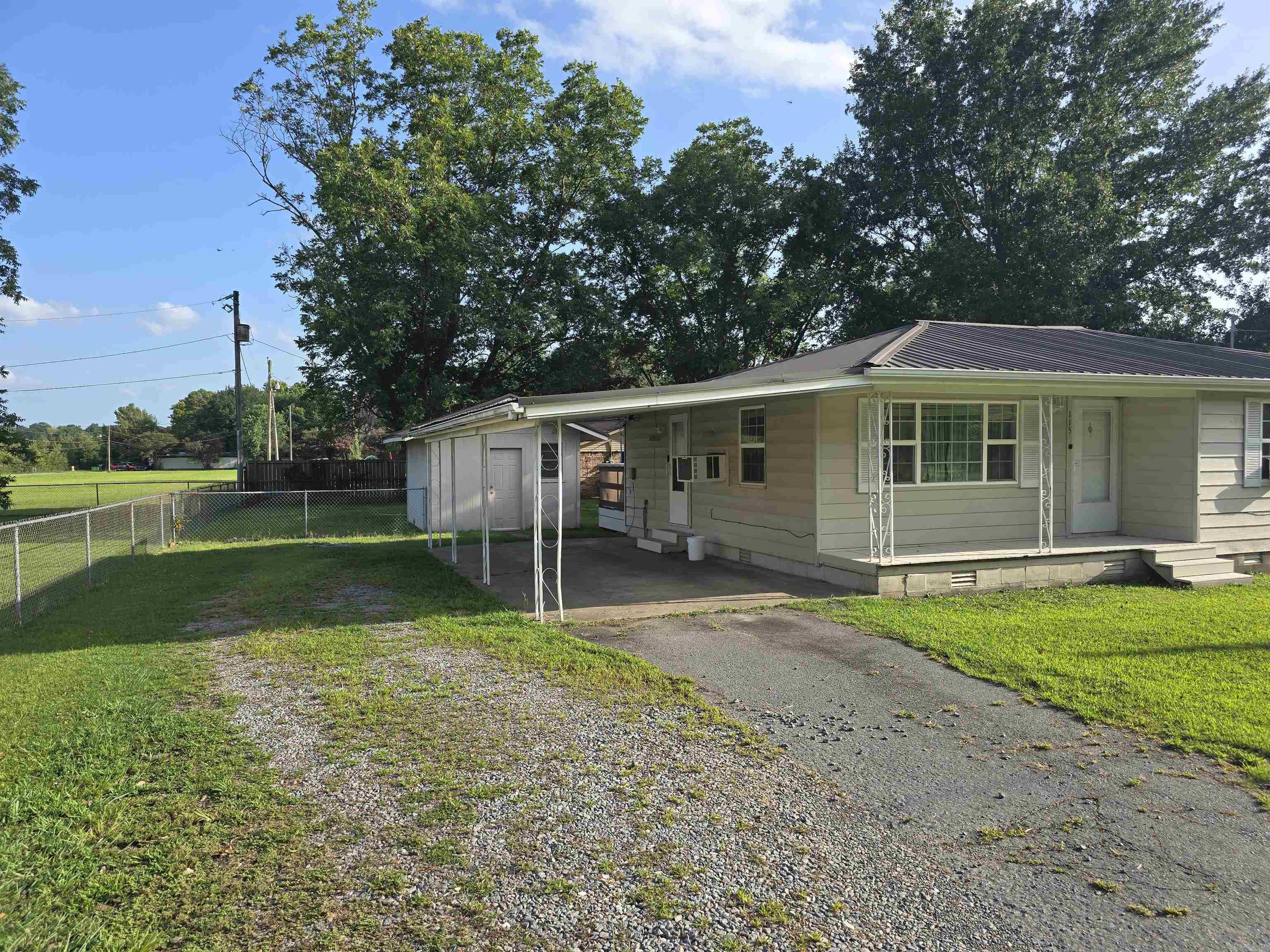115 Jay Street Property Photo 4