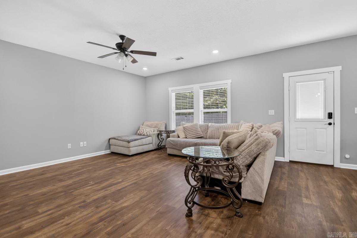 2929 Gillis Drive Property Photo 9