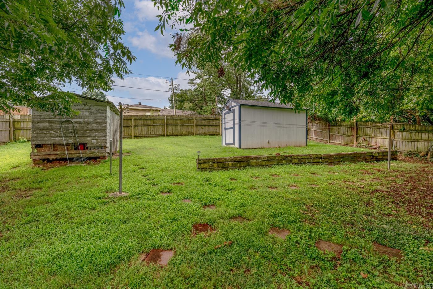 723 Valley Dr Property Photo 28