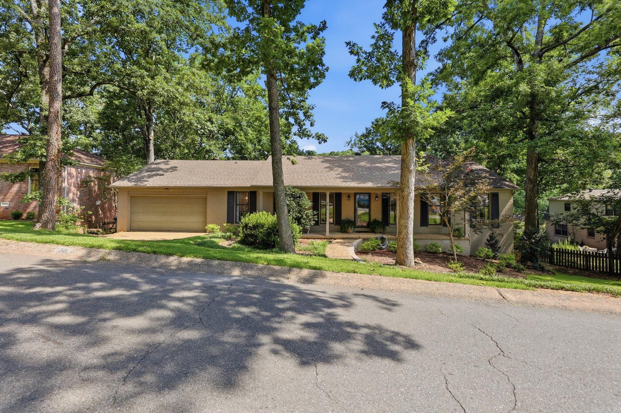 30 Foxhunt Trail Property Photo 7
