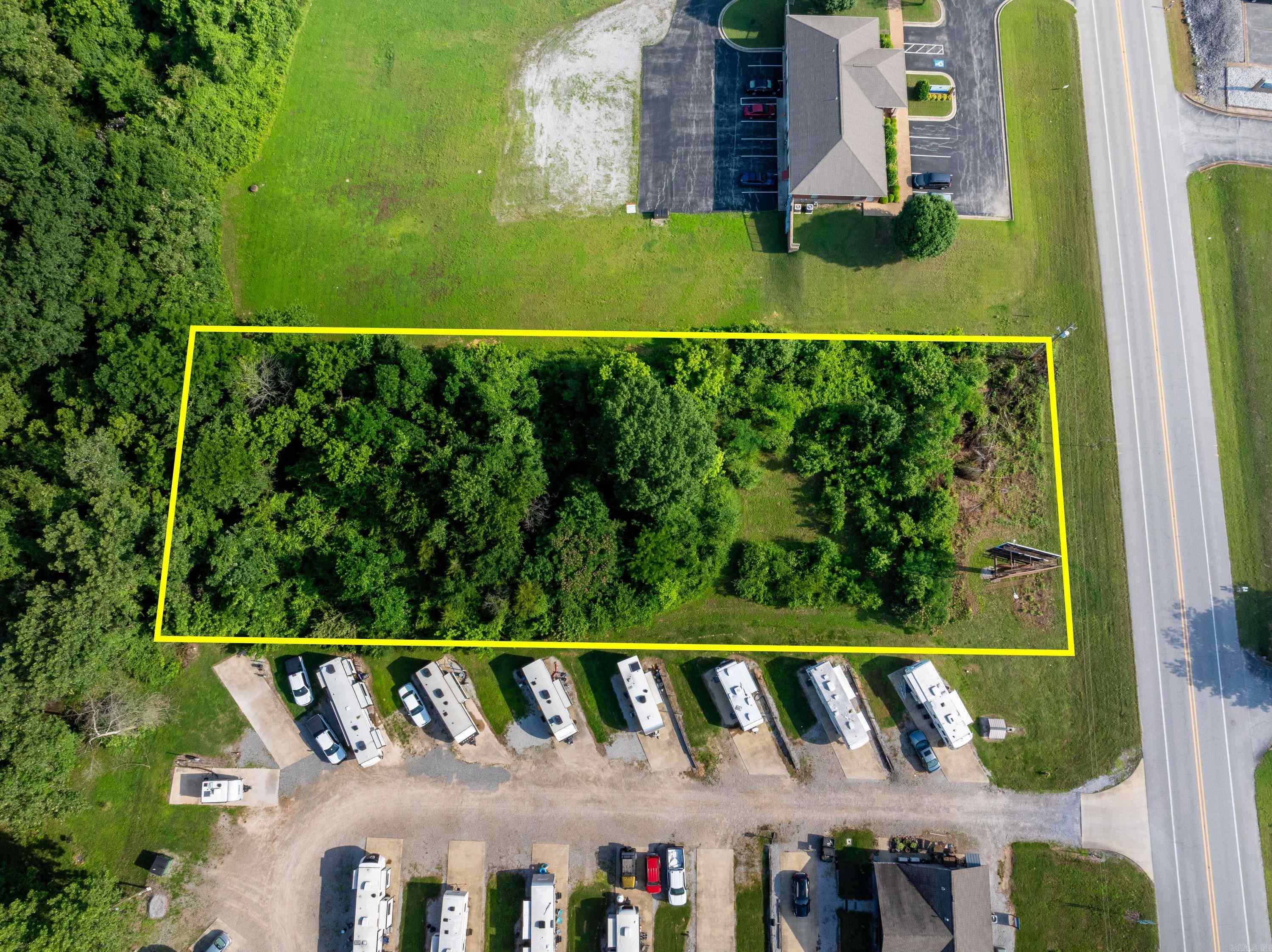 Barnett Dr Property Photo 1