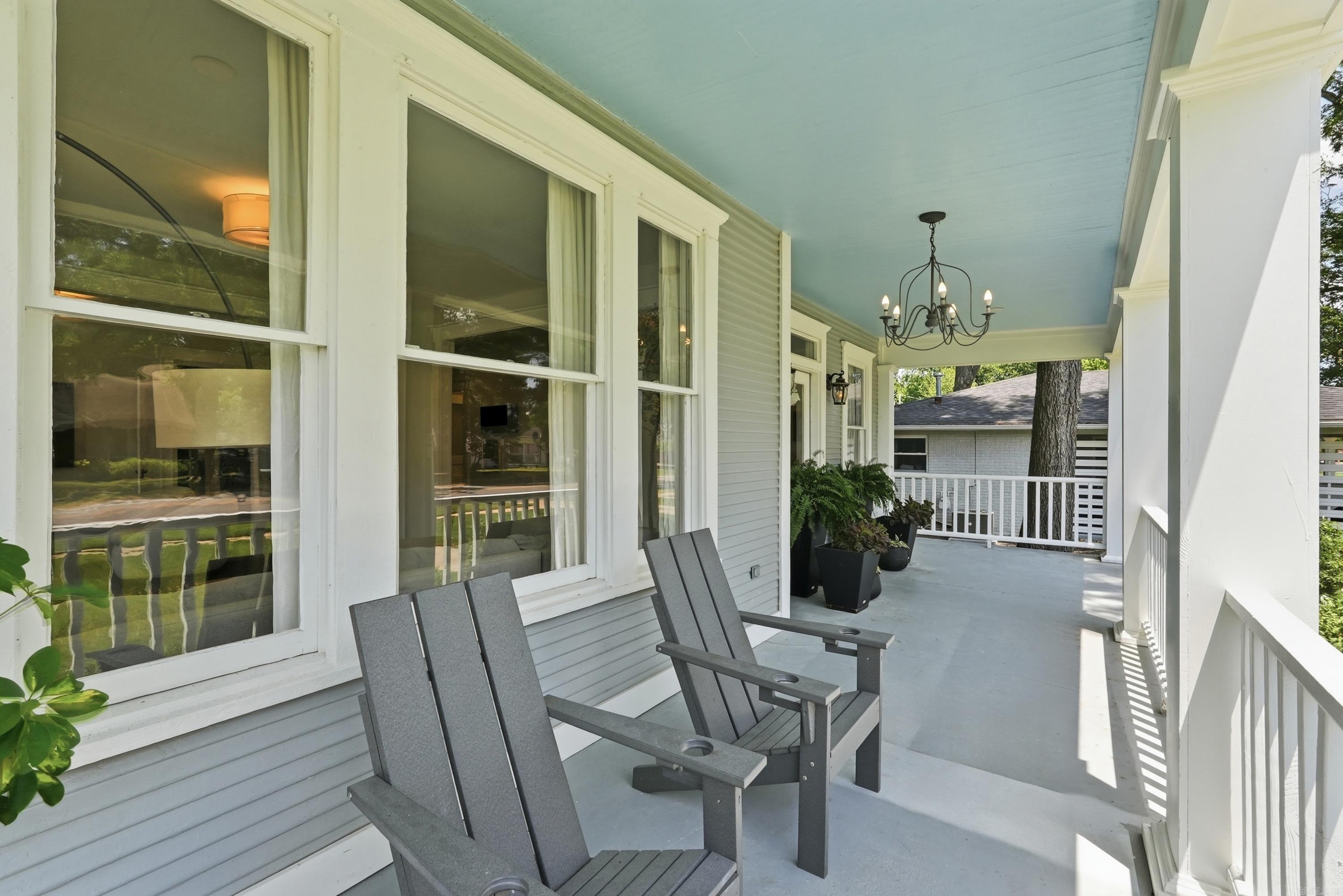 1620 Robinson Avenue Property Photo 4