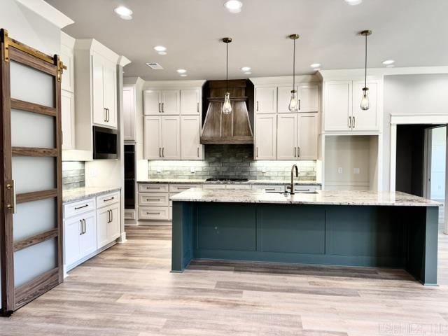1530 Lands End Drive Property Photo 3