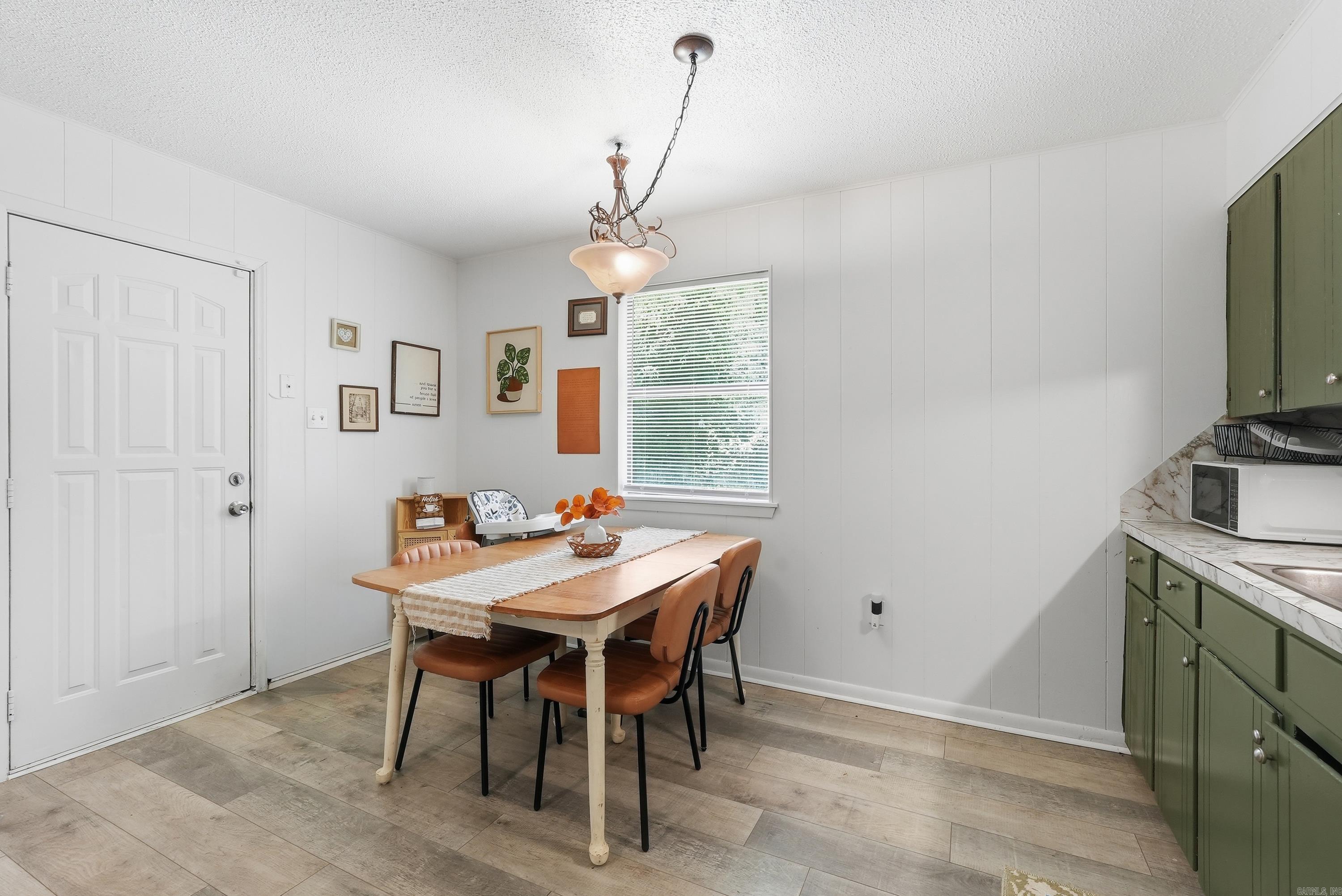 401 Durham Street Property Photo 11