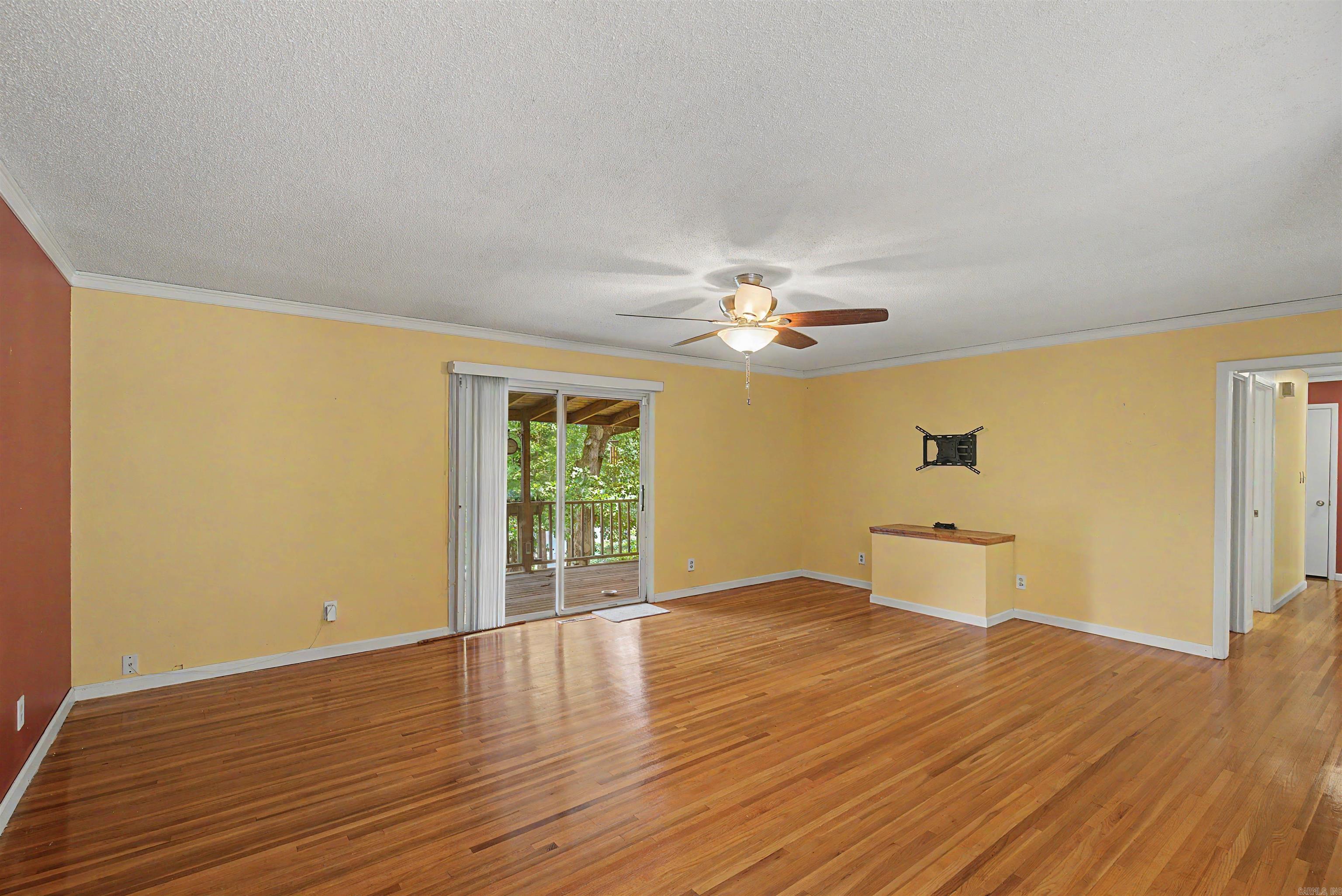 1926 Waterside Drive Property Photo 20