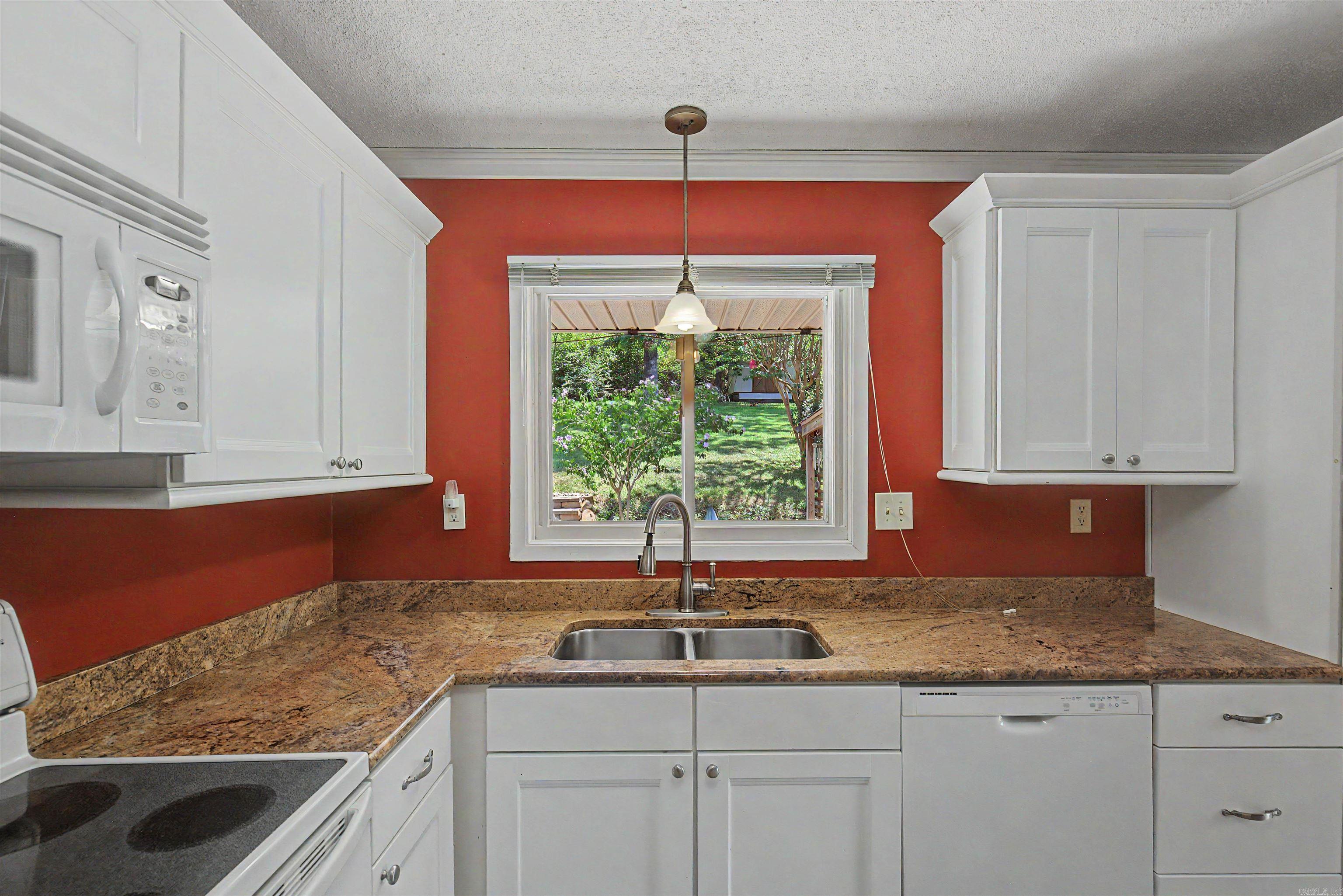 1926 Waterside Drive Property Photo 23