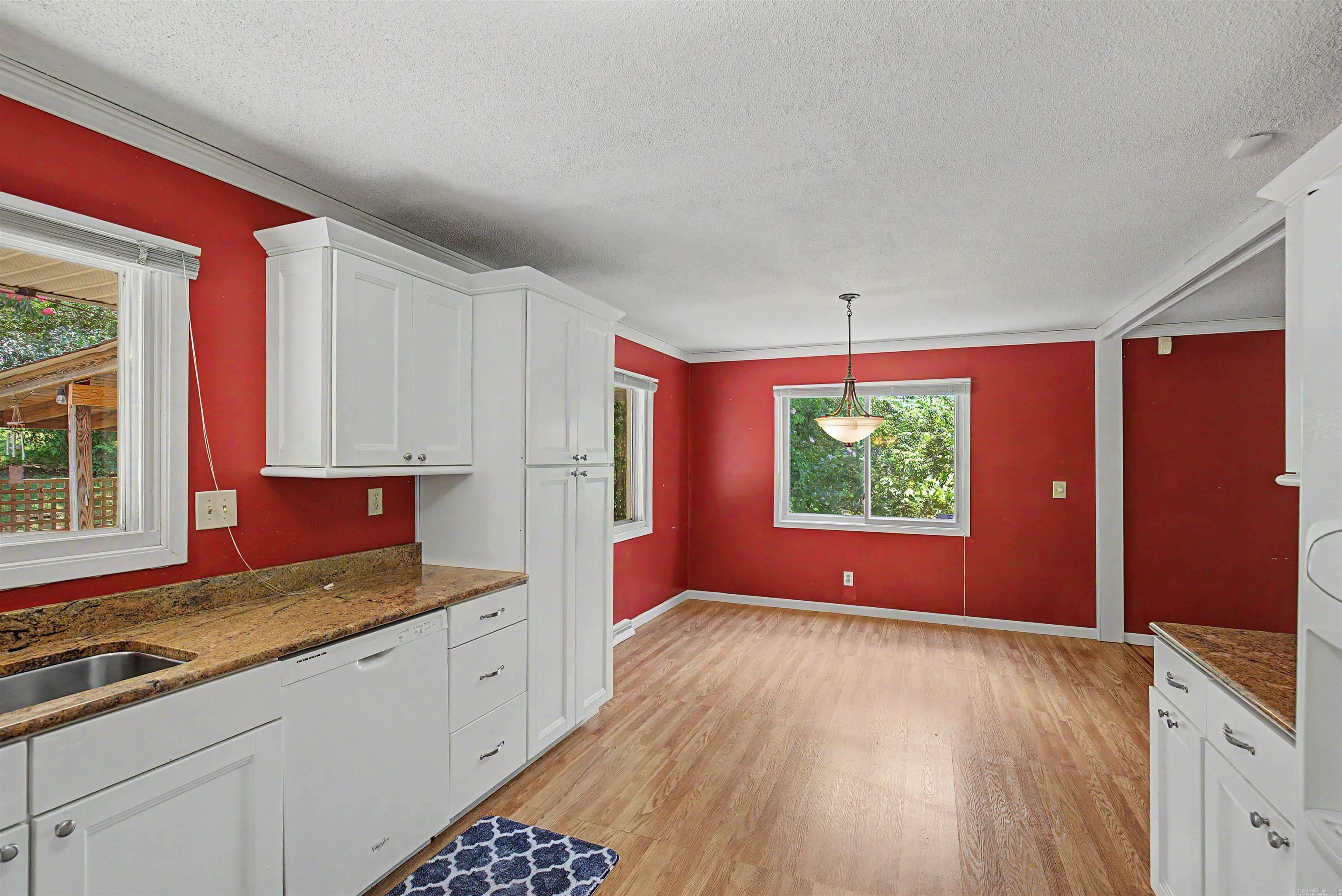 1926 Waterside Drive Property Photo 24