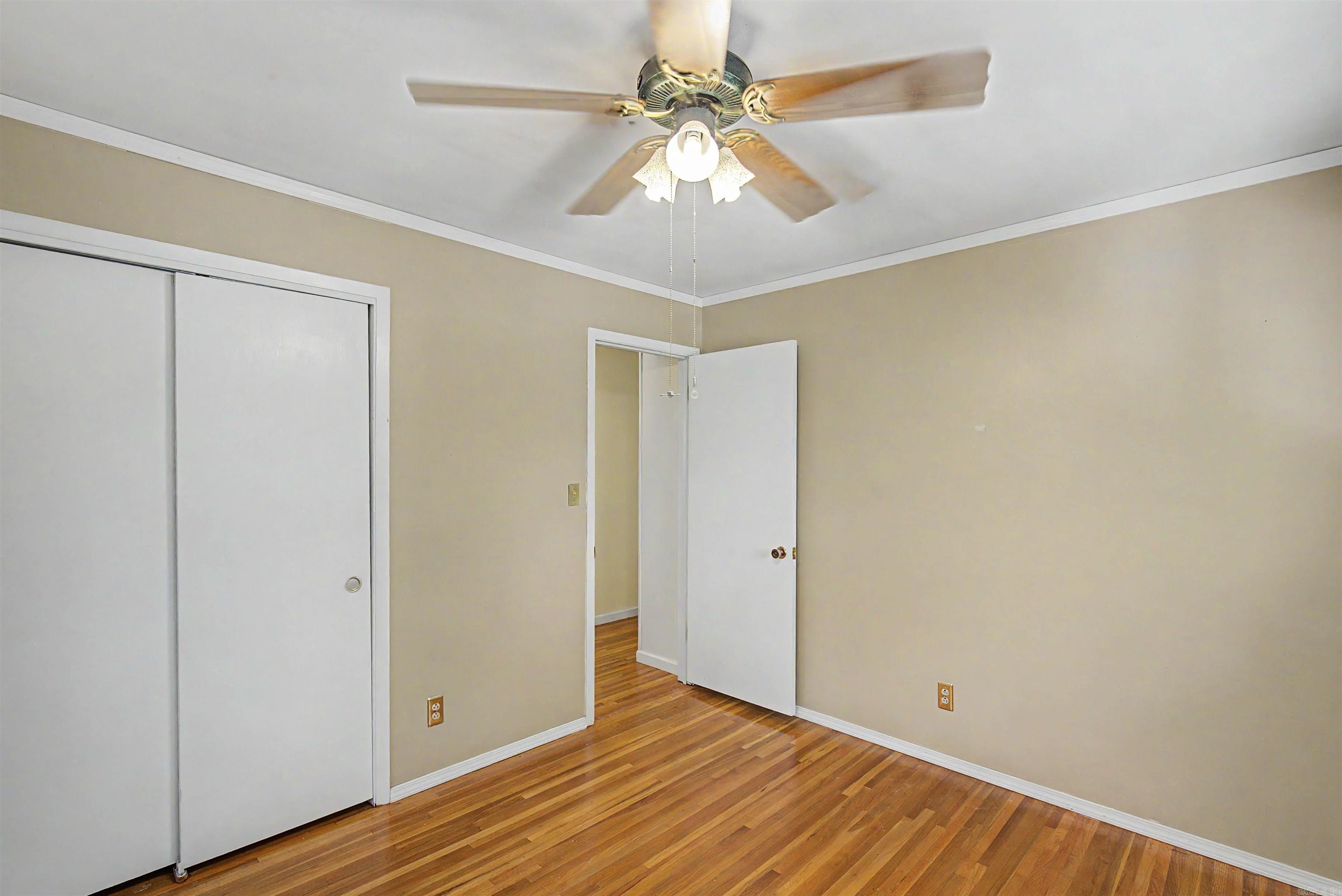1926 Waterside Drive Property Photo 28