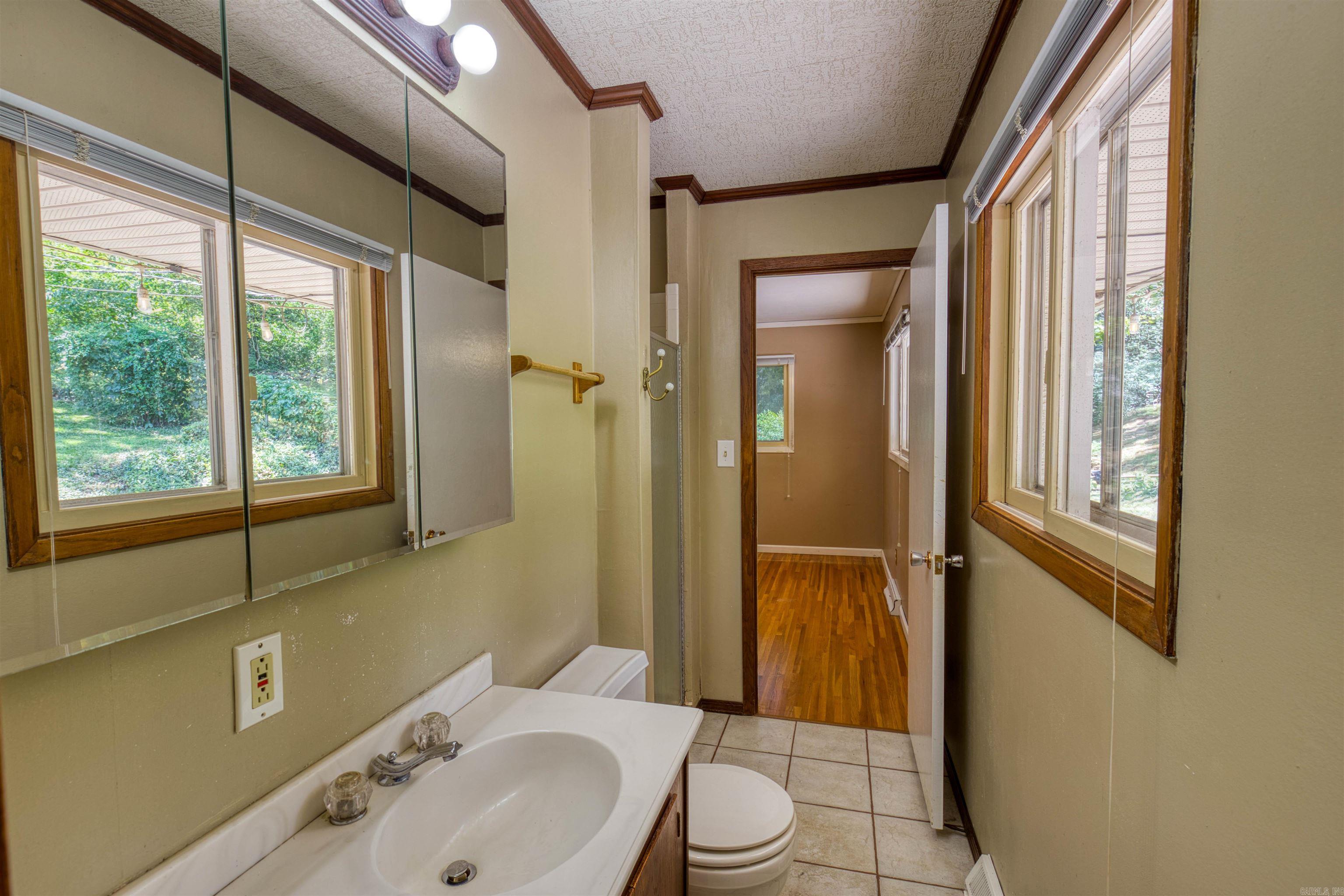 1926 Waterside Drive Property Photo 31