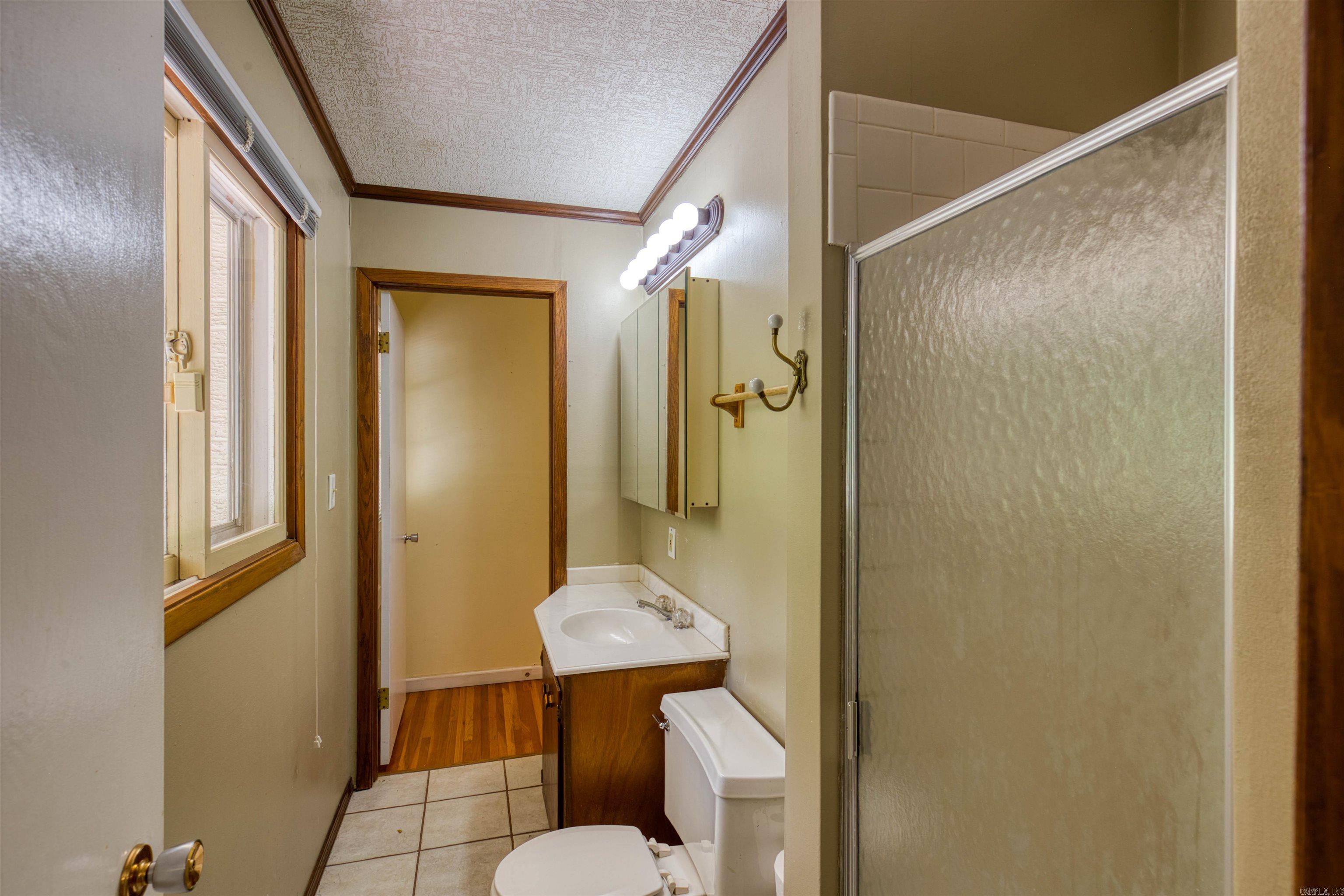 1926 Waterside Drive Property Photo 32
