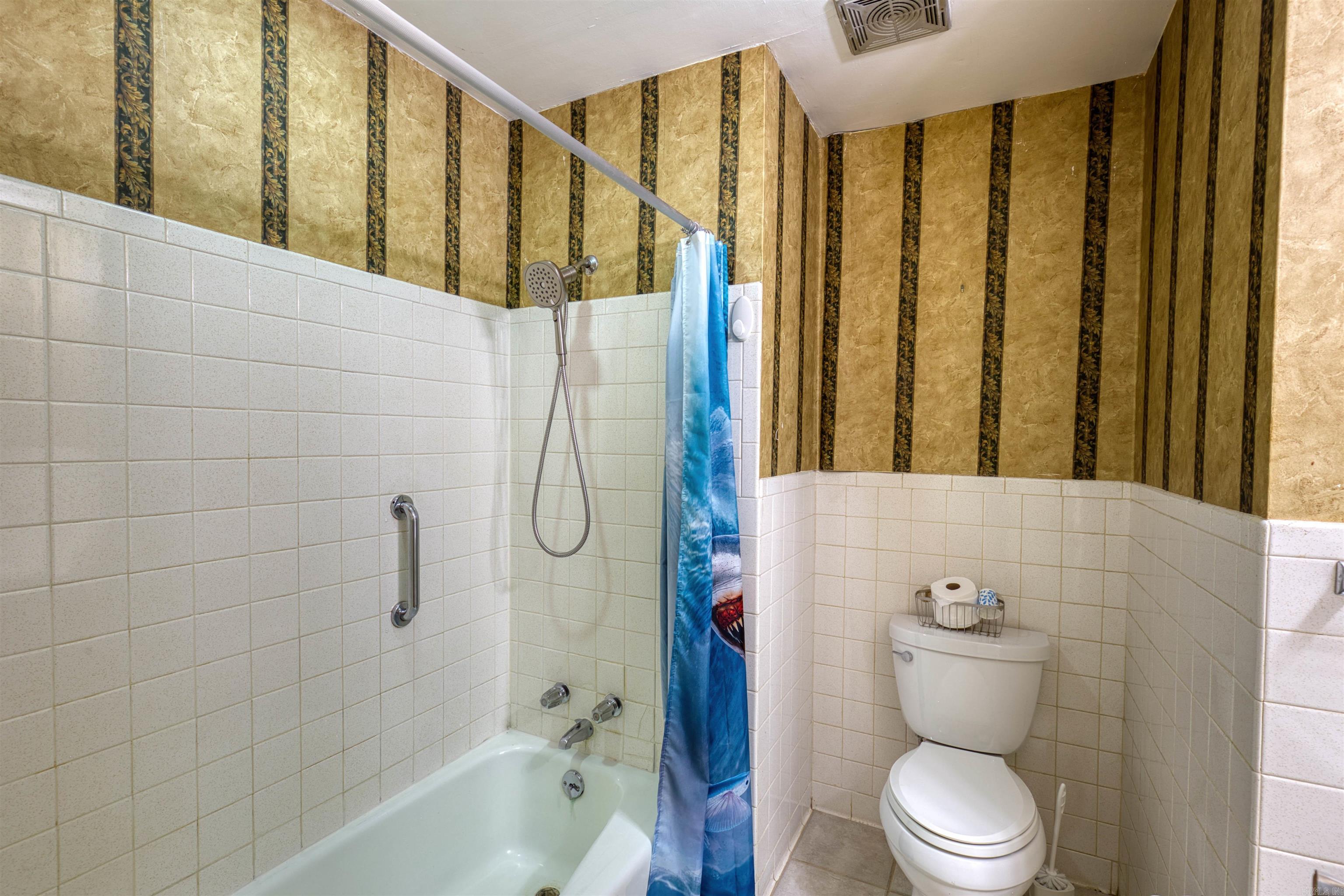 1926 Waterside Drive Property Photo 33