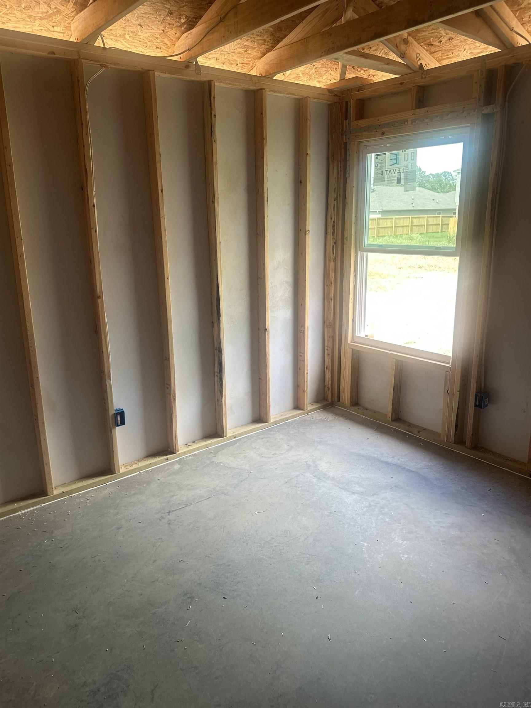110 Lucy Lane Property Photo 5