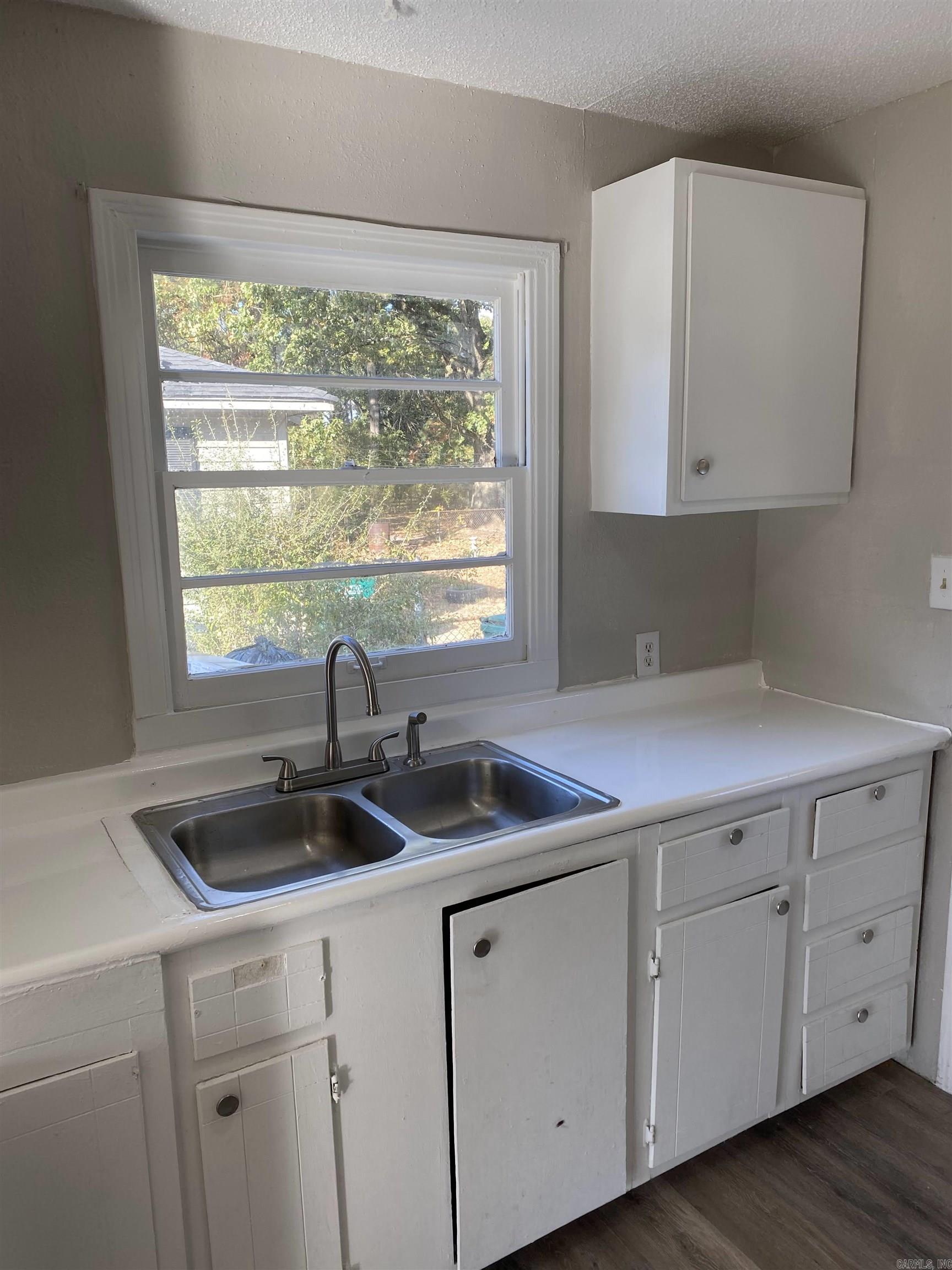 11 Shirley Street Property Photo 6