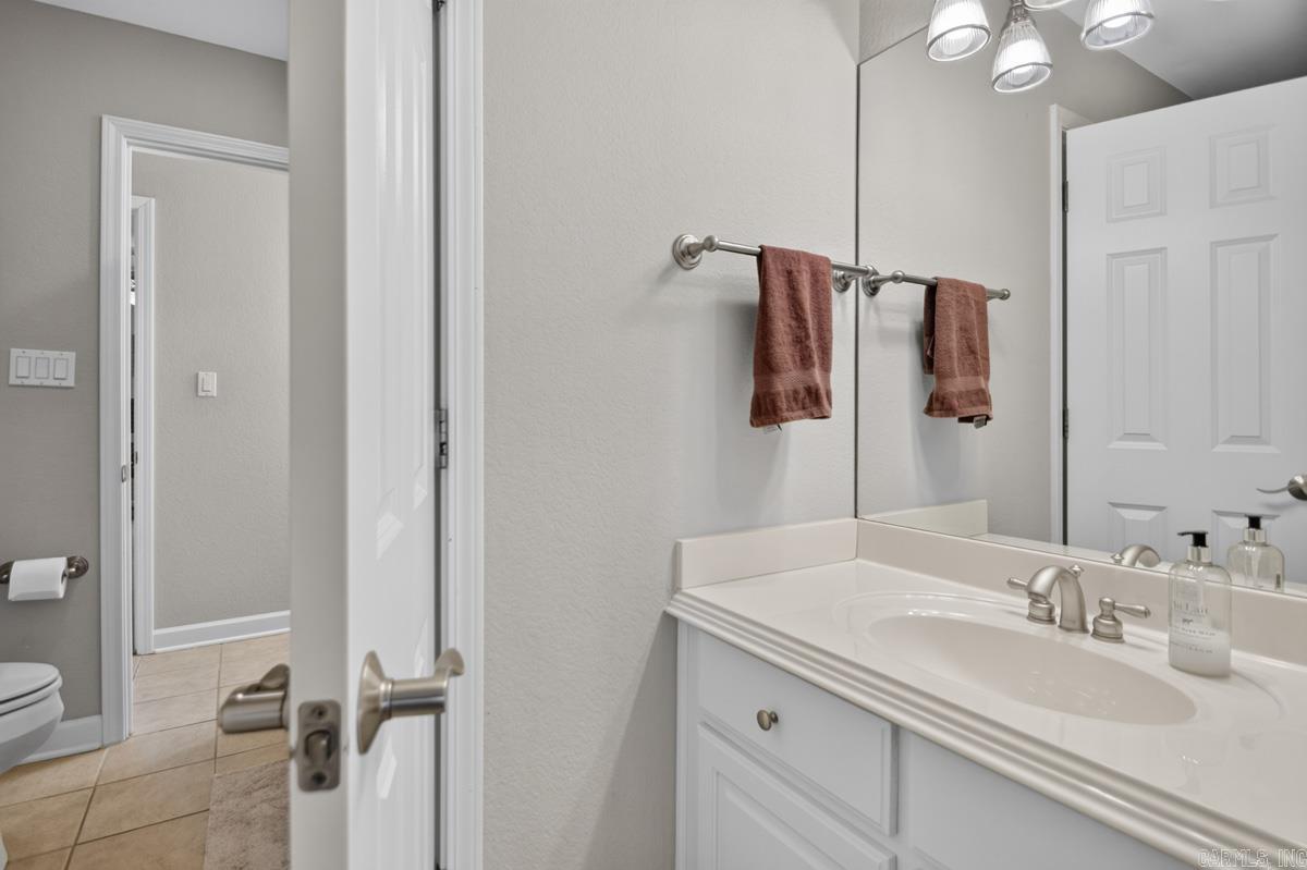 12 Lanes End Property Photo 33