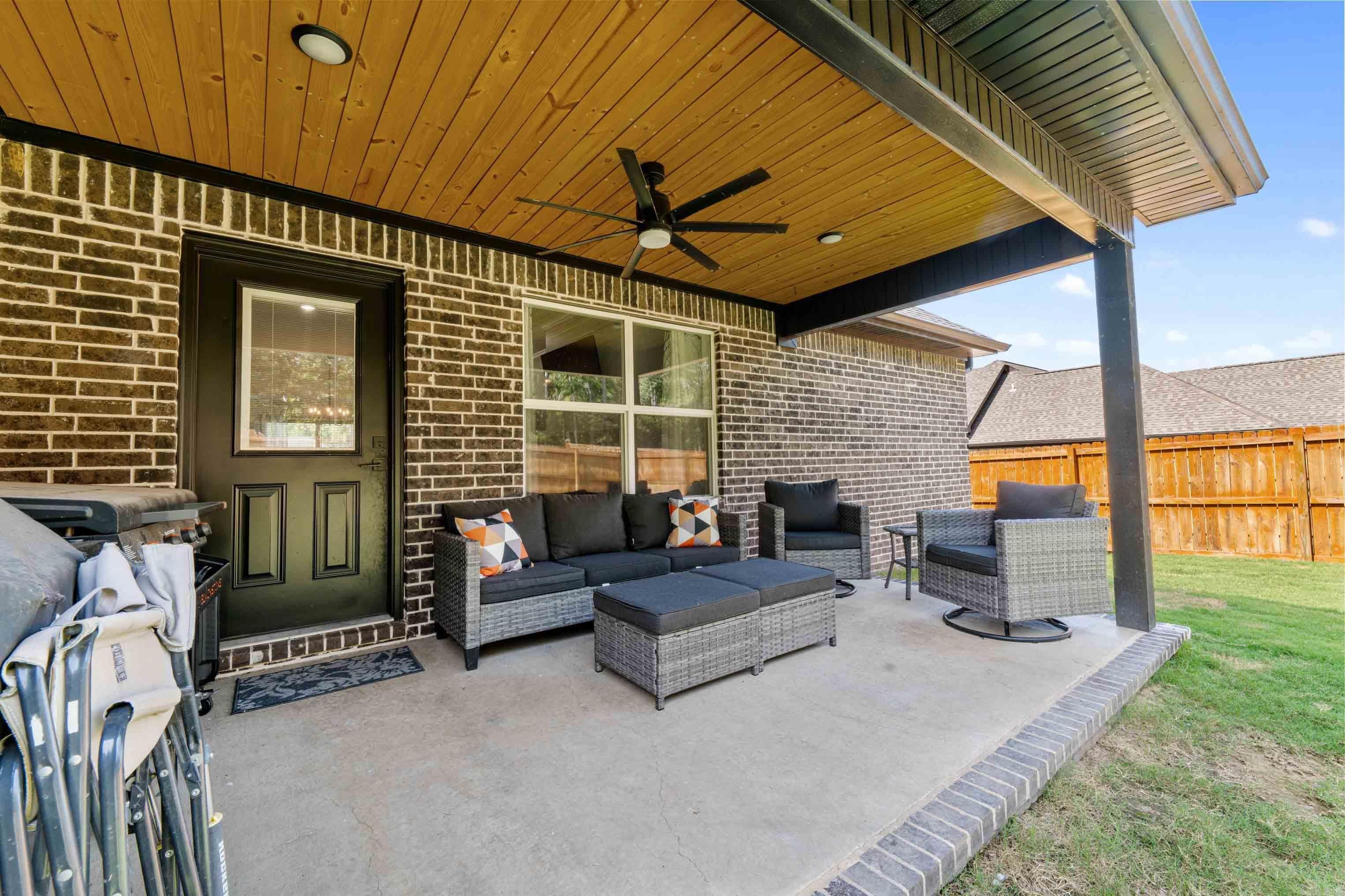 13 Jeremiah Cove Property Photo 25