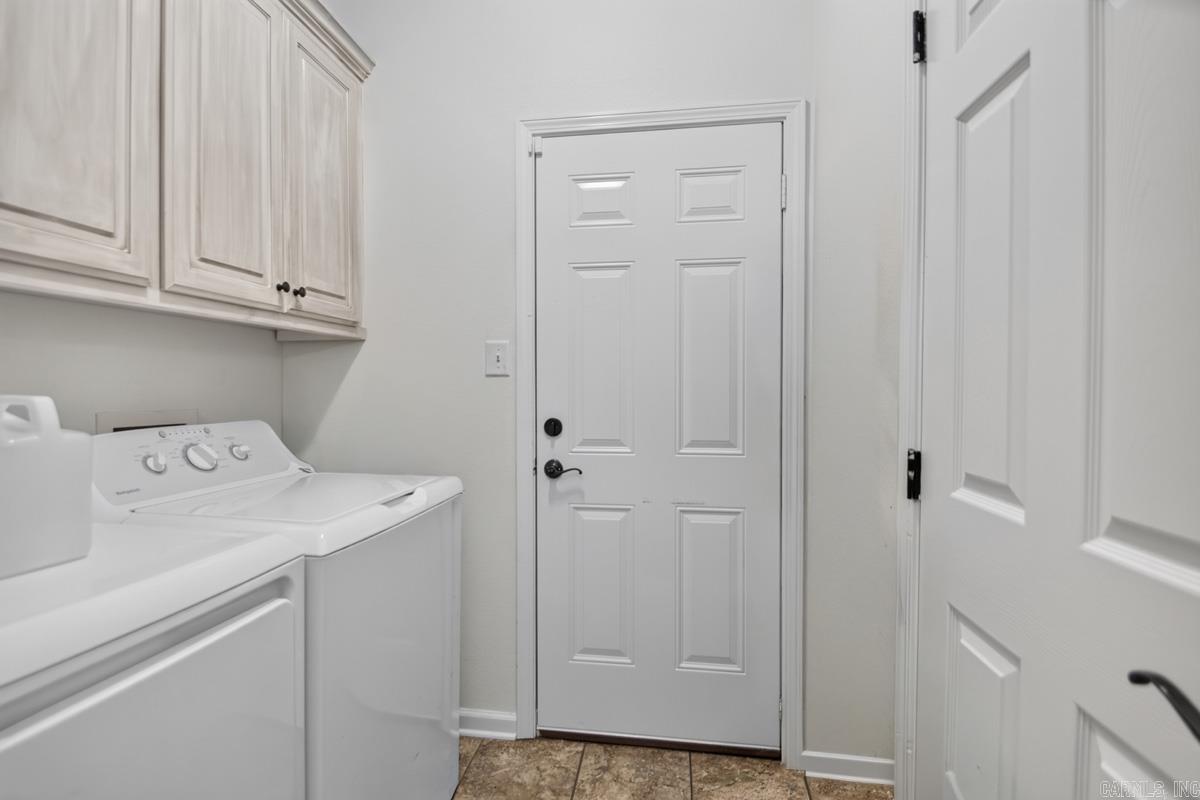 10611 Rockbrook Drive Property Photo 10