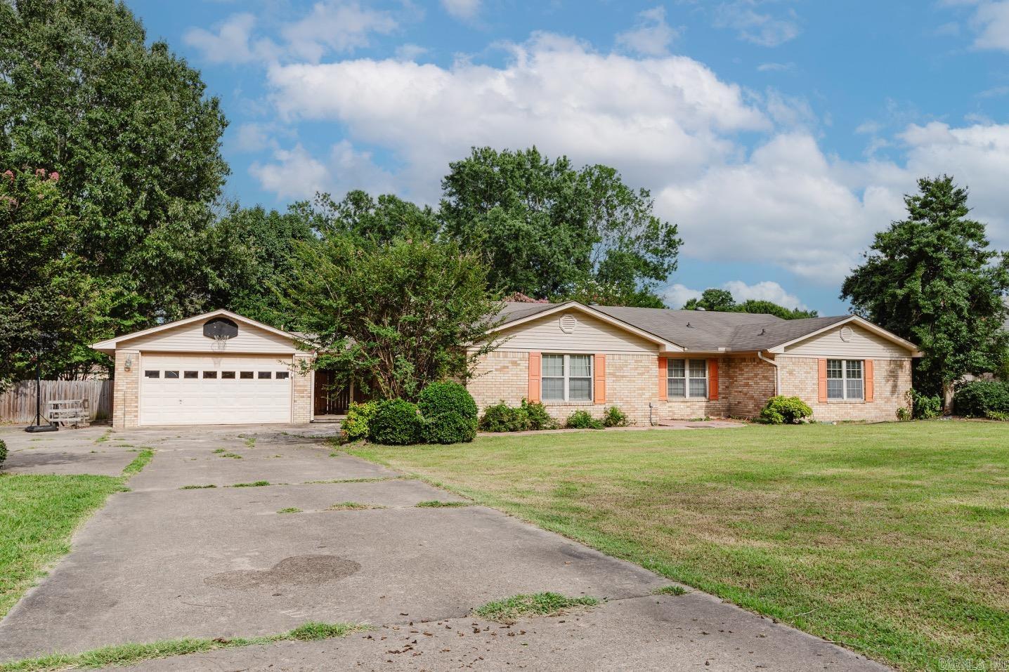 441 Caddo Trail Property Photo 2