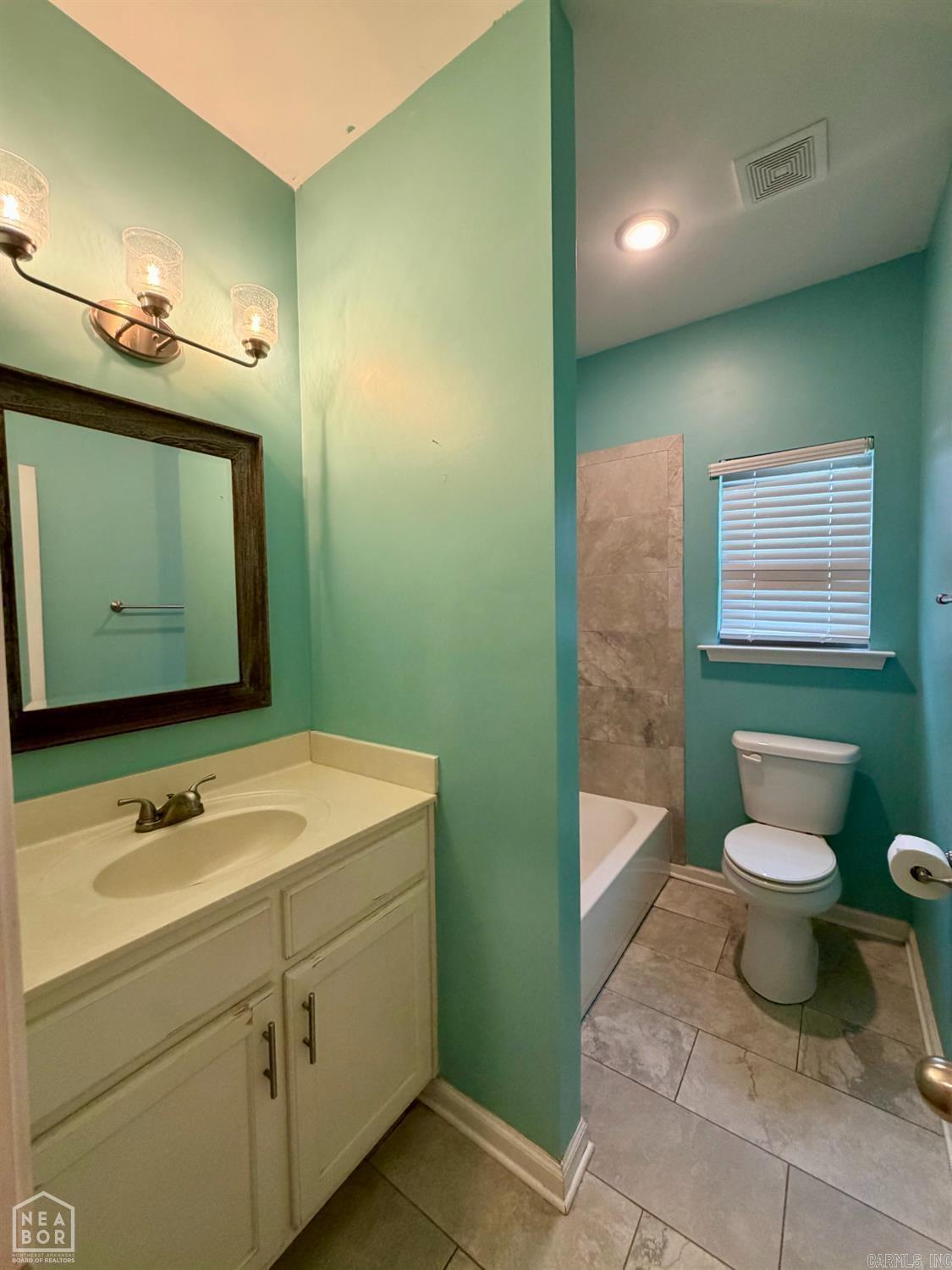 214 Delta Pointe Drive Property Photo 13