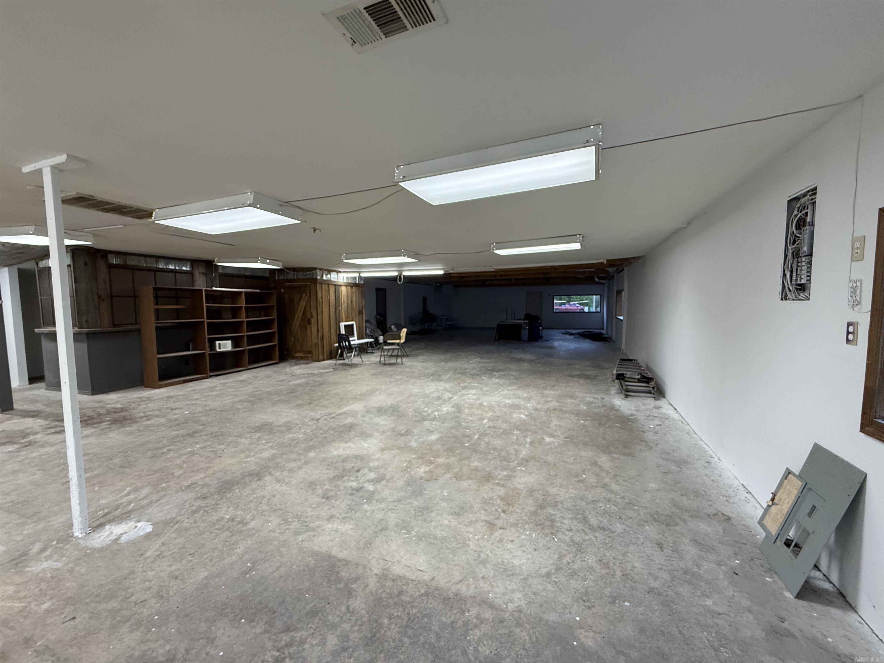 212 Highway 365 N Highway Property Photo 7