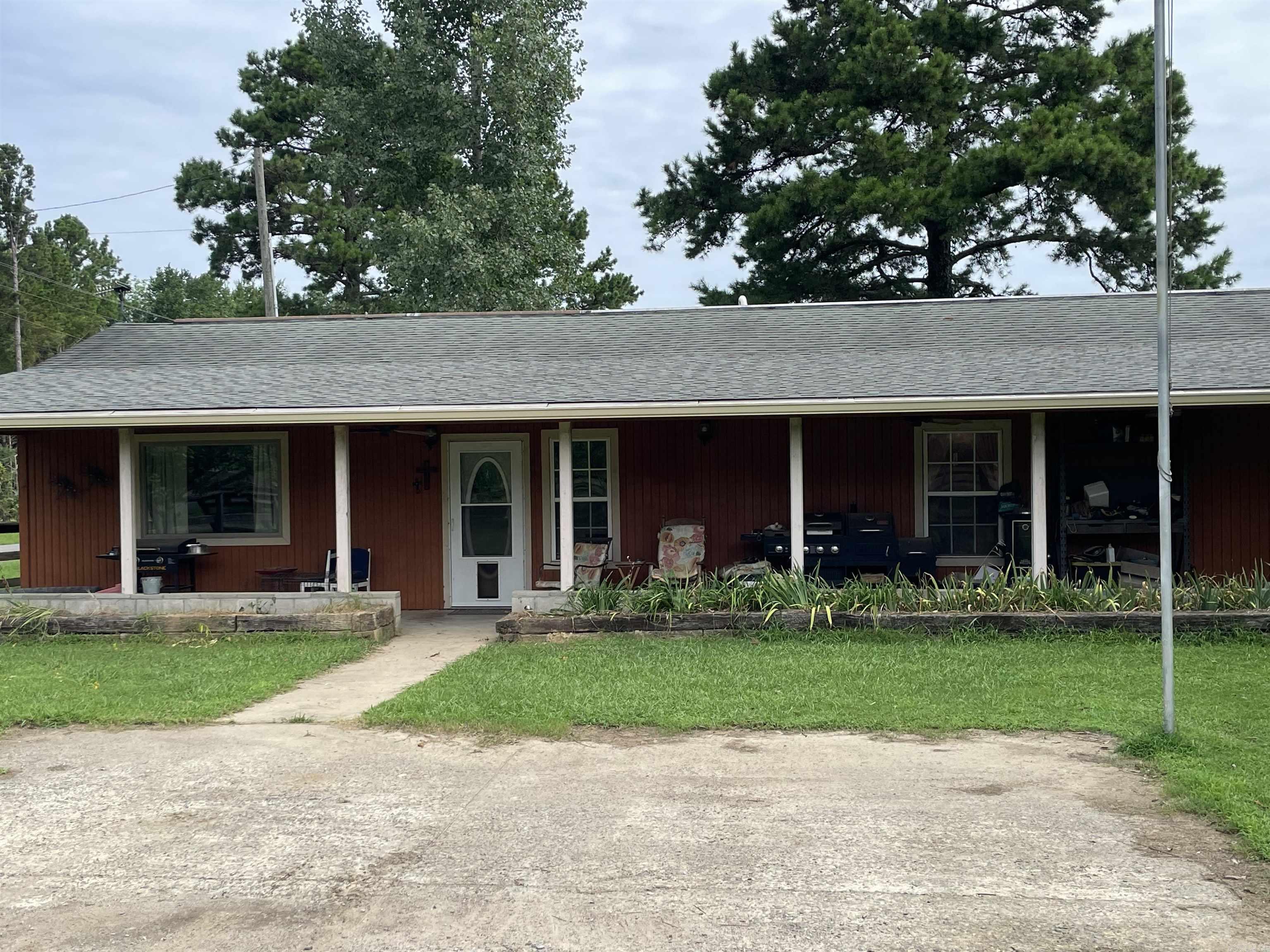 179 Lake Ice Road Property Photo 1