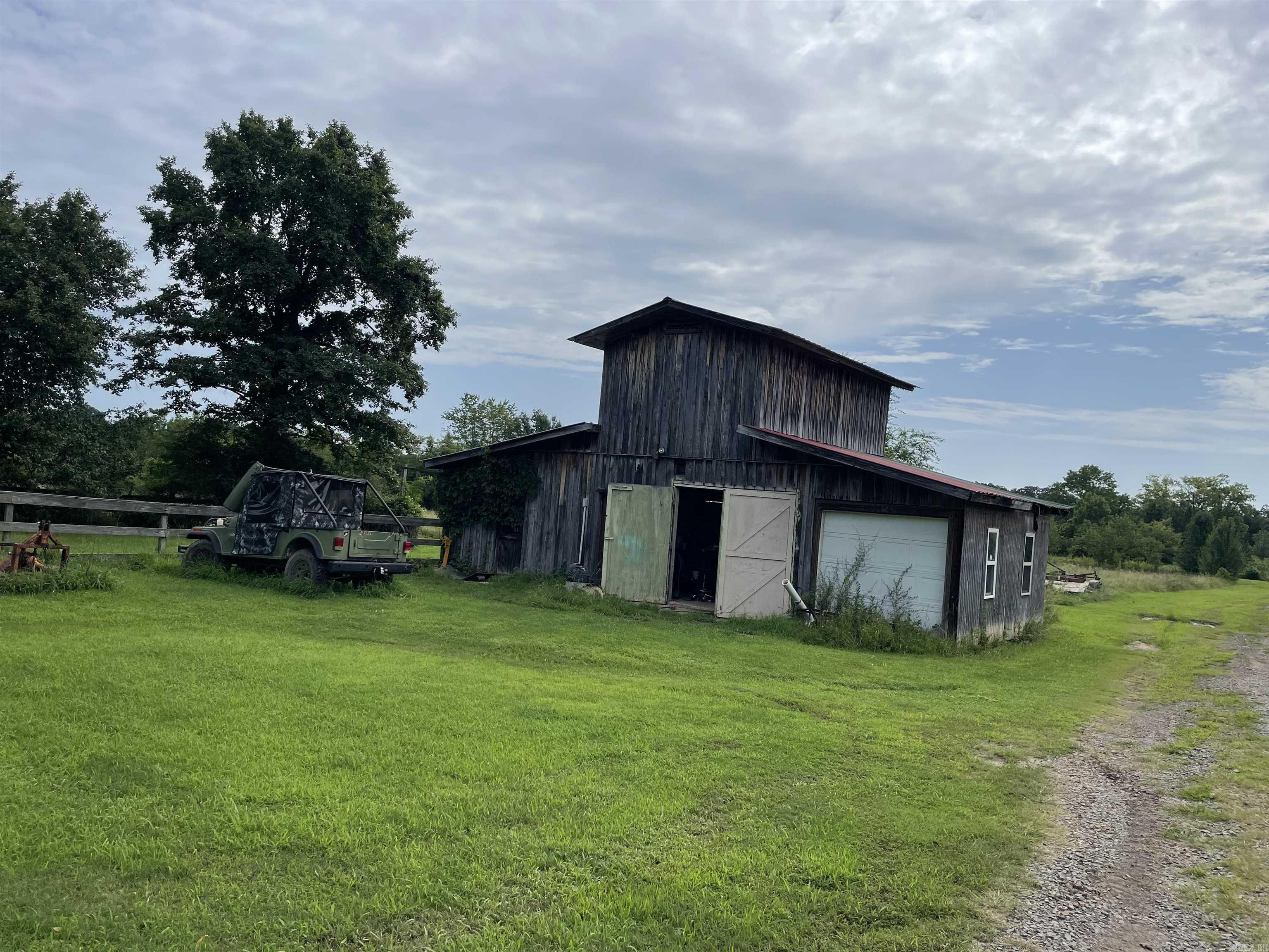 179 Lake Ice Road Property Photo 3