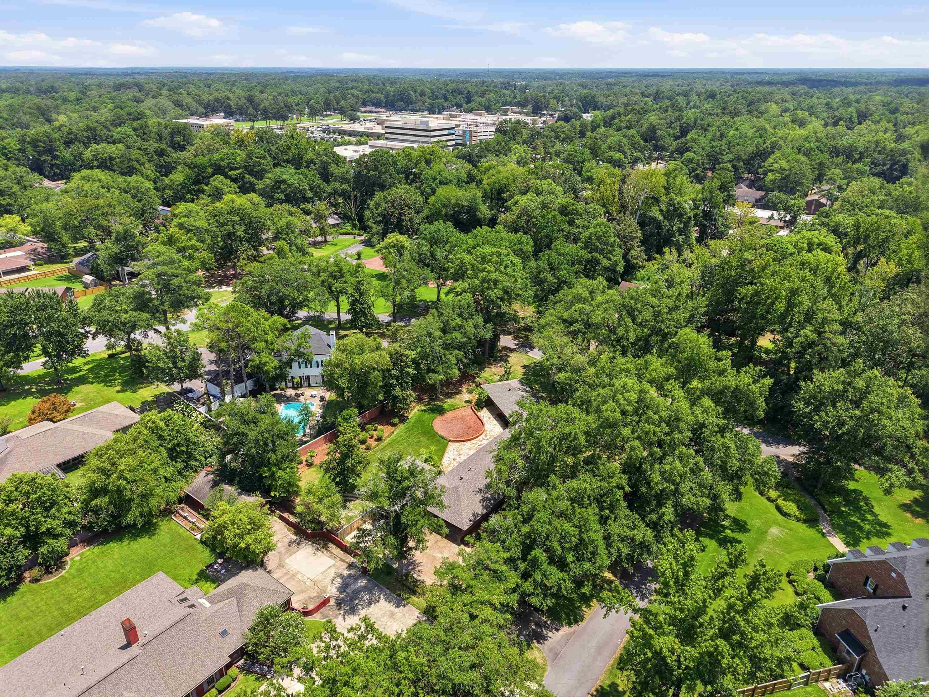 31 Longmeadow Property Photo 8