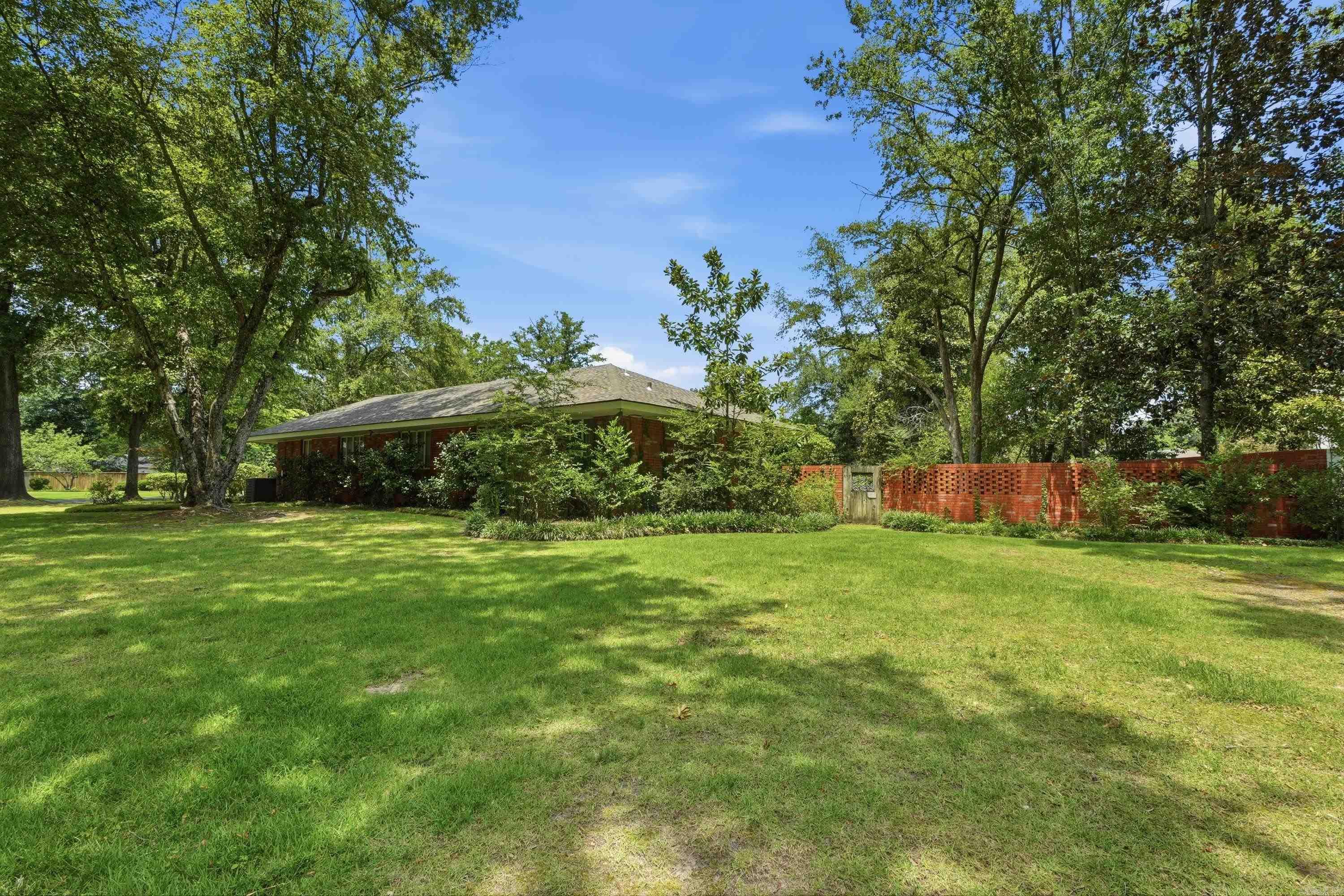 31 Longmeadow Property Photo 13