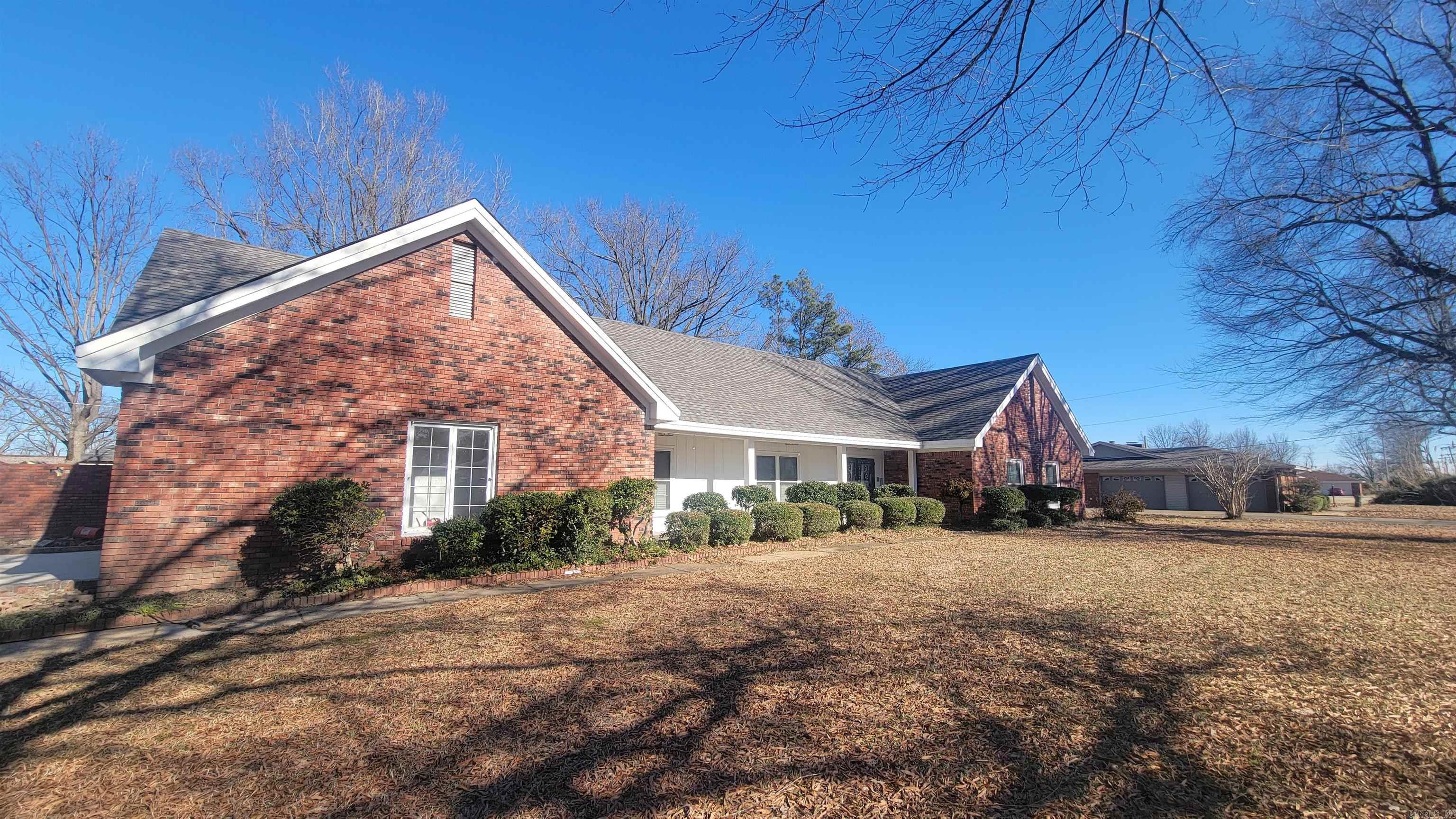 609 Liberty Property Photo 2