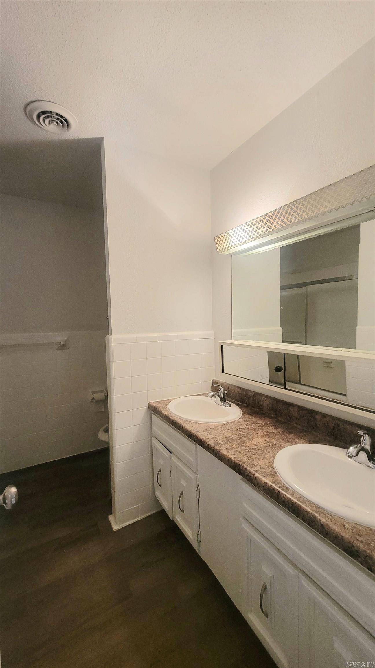 609 Liberty Property Photo 15