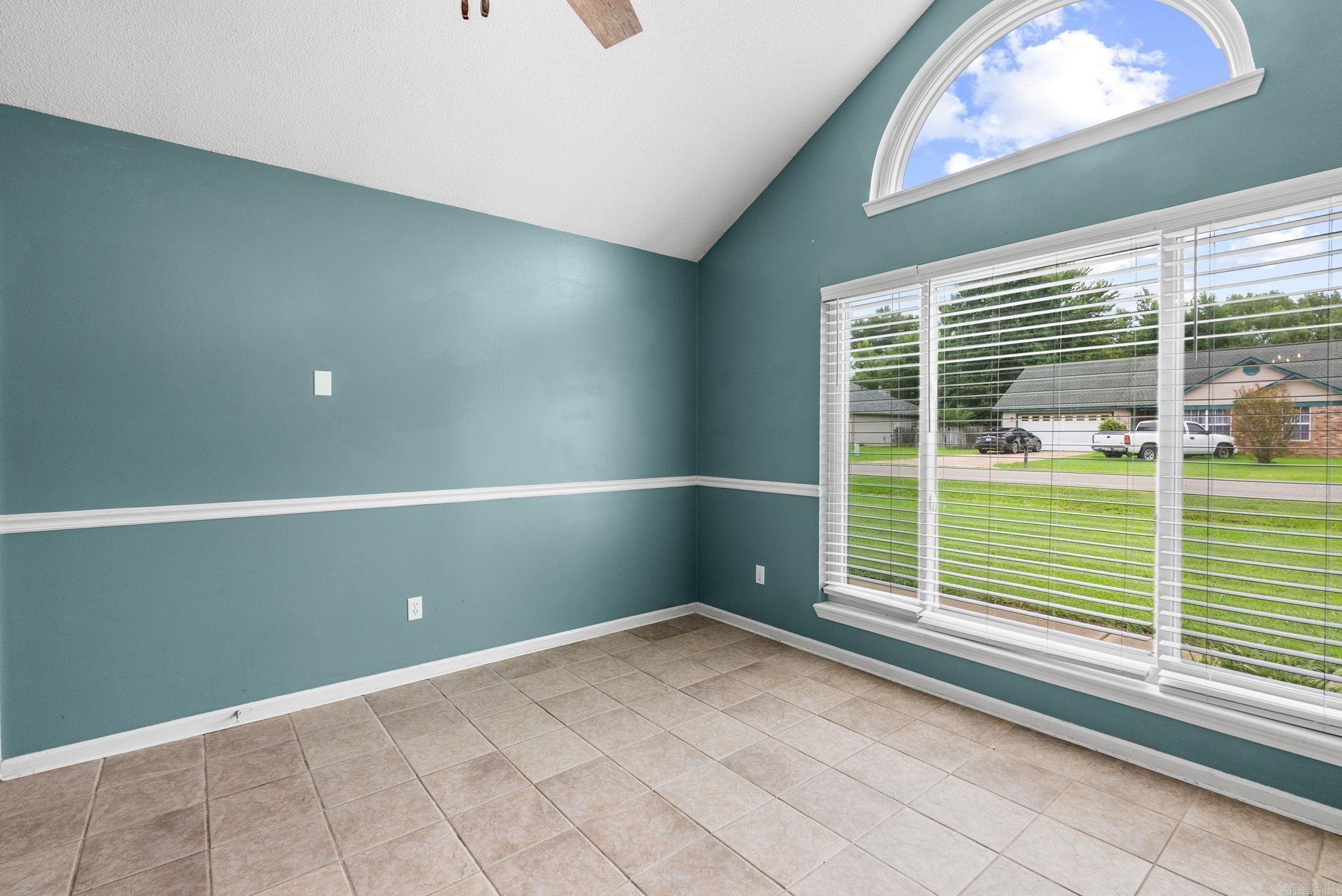 11 Fawn Drive Property Photo 15