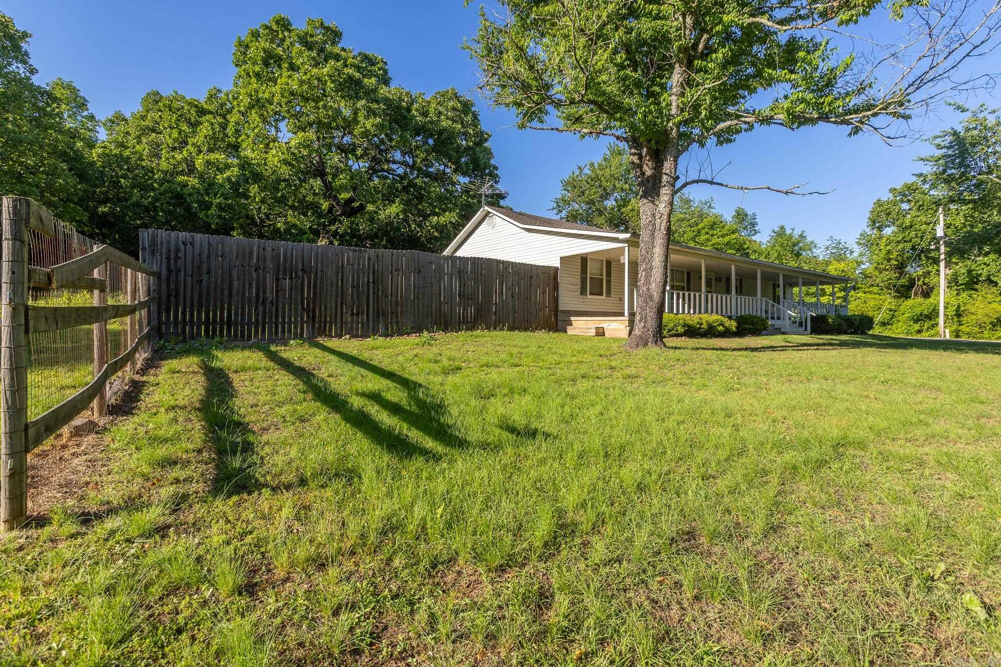14 Hilltop Lane Property Photo 4
