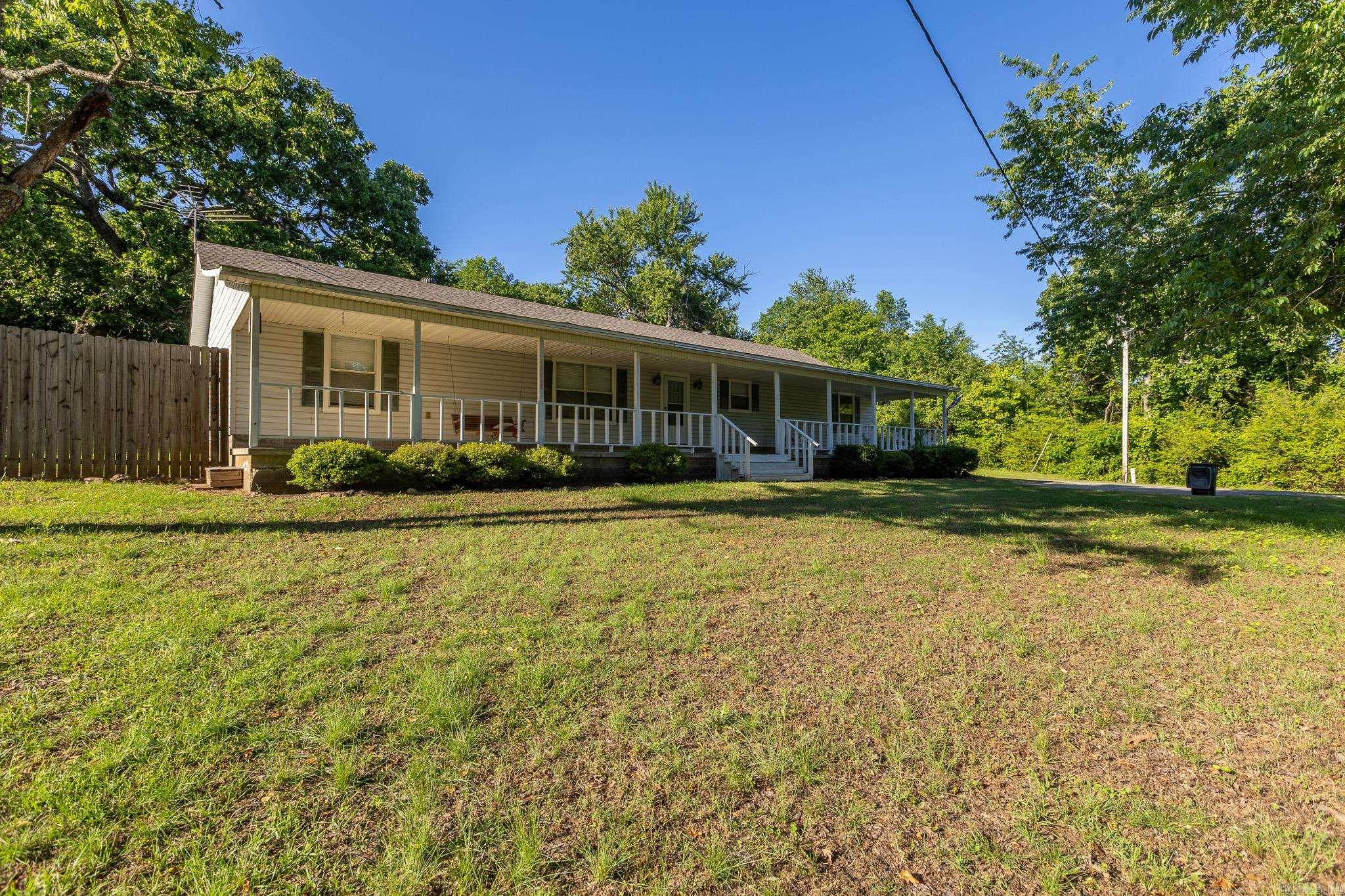14 Hilltop Lane Property Photo 6