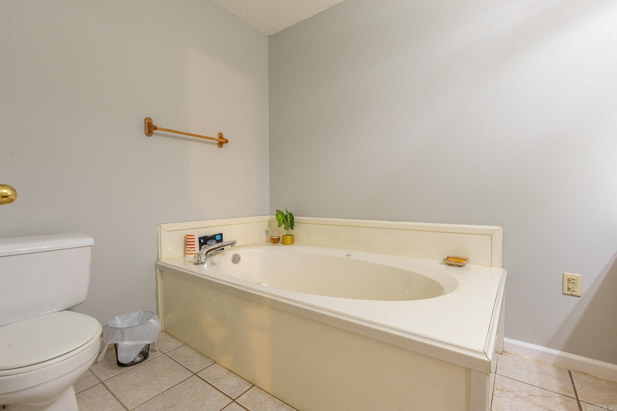 14 Hilltop Lane Property Photo 31