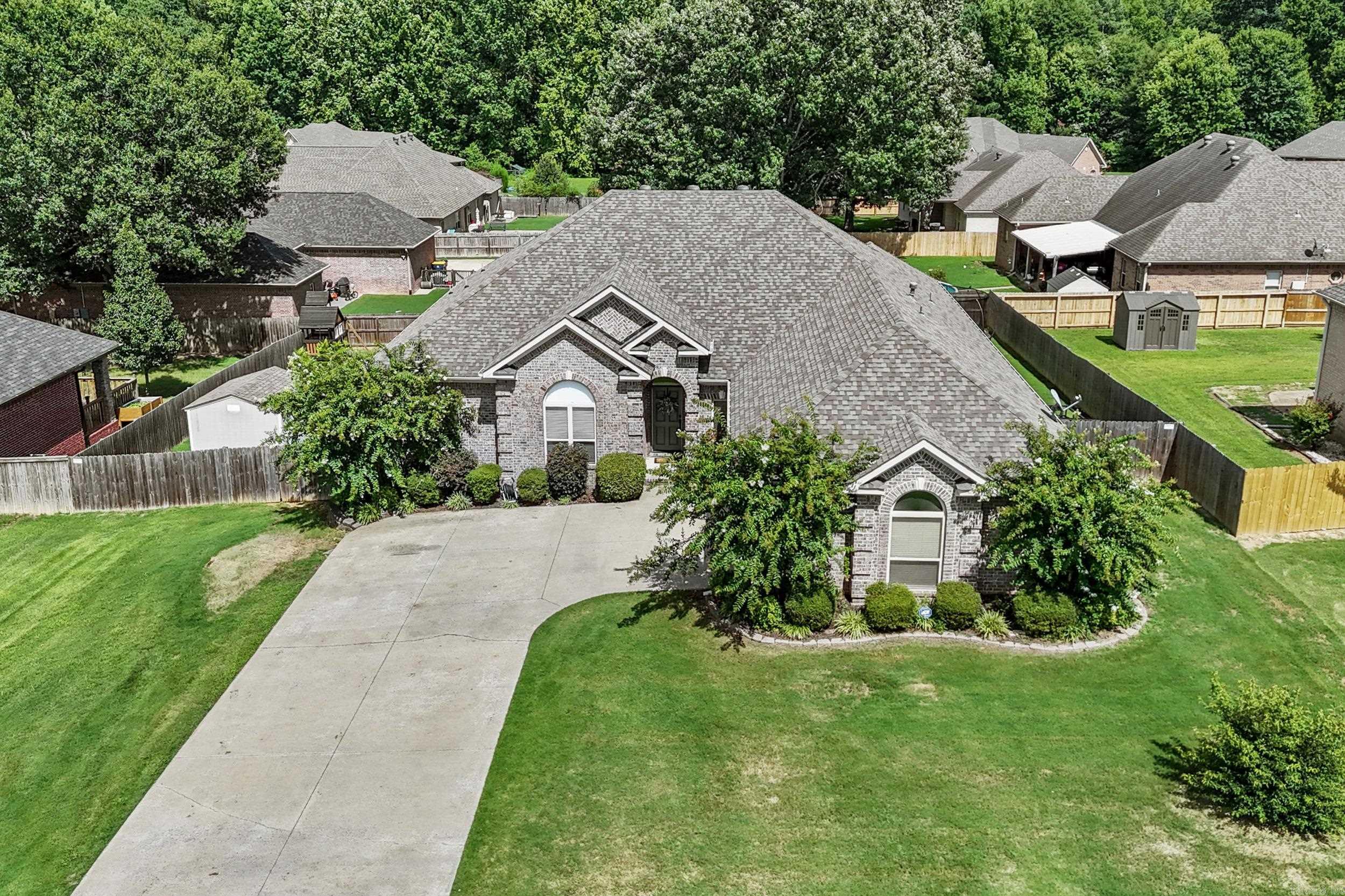 19 Cumberland Dr. Property Photo 1