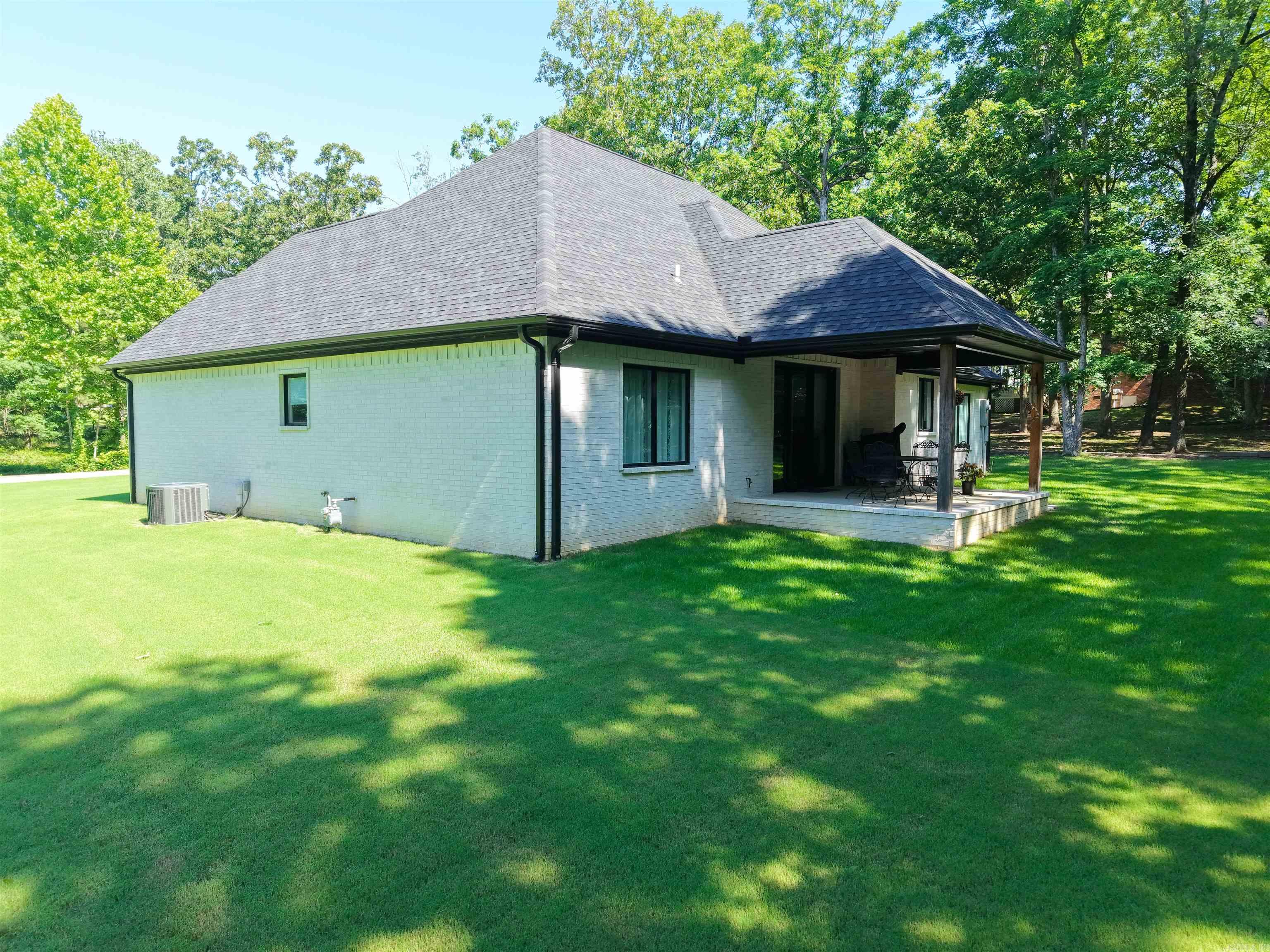 1948 Whipperwill Drive Property Photo 10