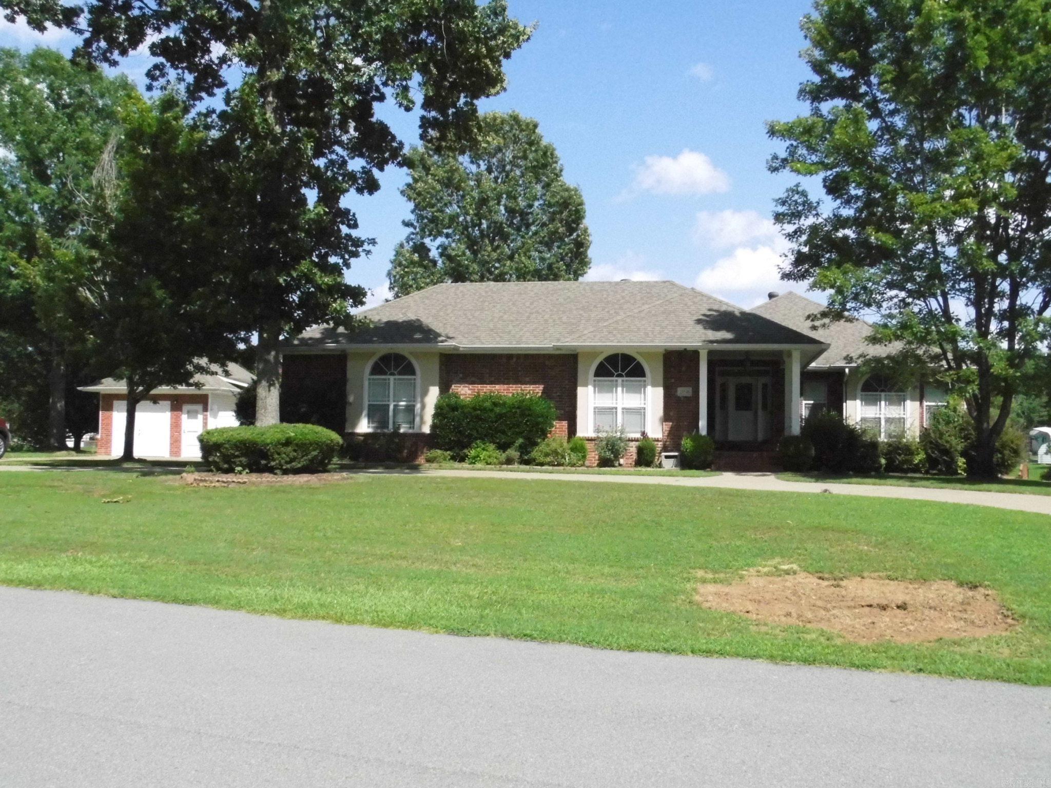 21548 Wild Cherry Lane Property Photo 3