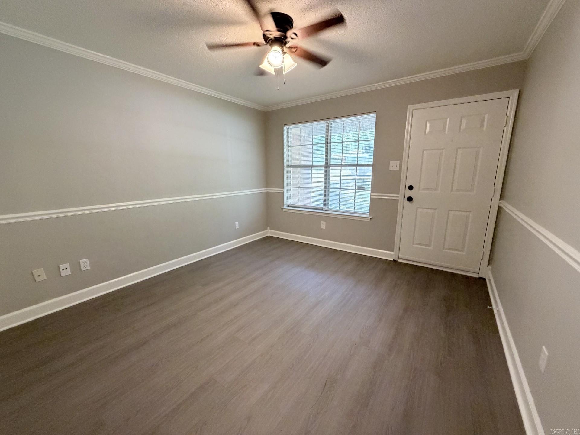 5904 Valerie Drive Property Photo 11