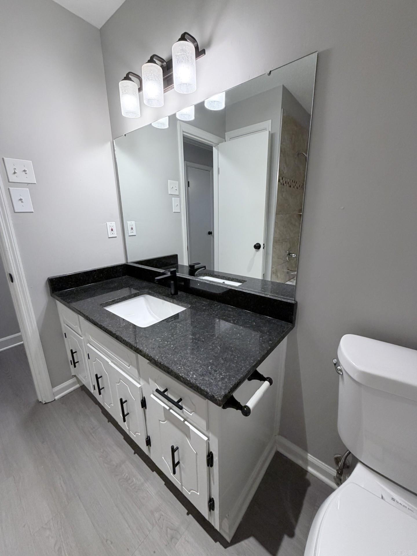 5904 Valerie Drive Property Photo 17